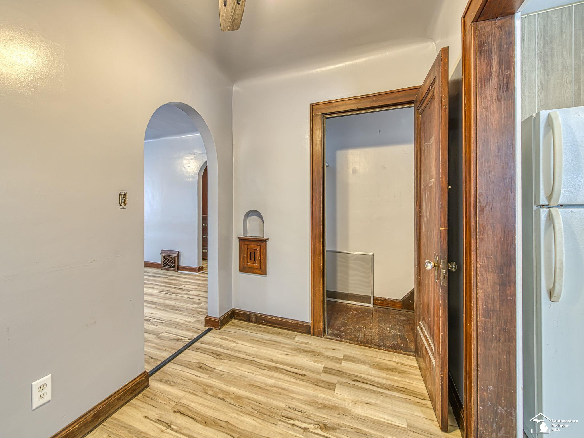 870 Bryant Avenue, Jackson, MI 49202 — Photo 5