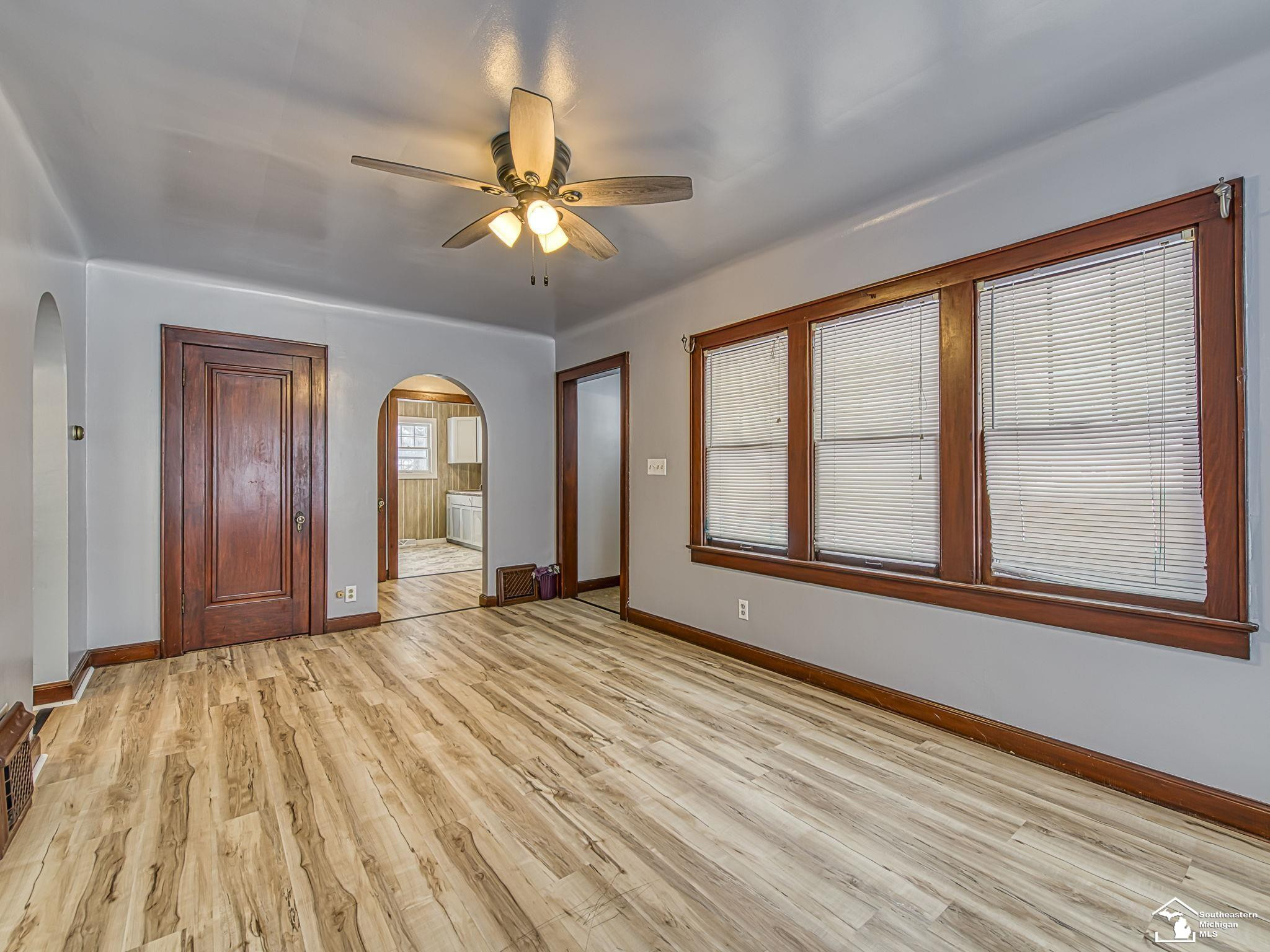 870 Bryant Avenue, Jackson, MI 49202 — Photo 10