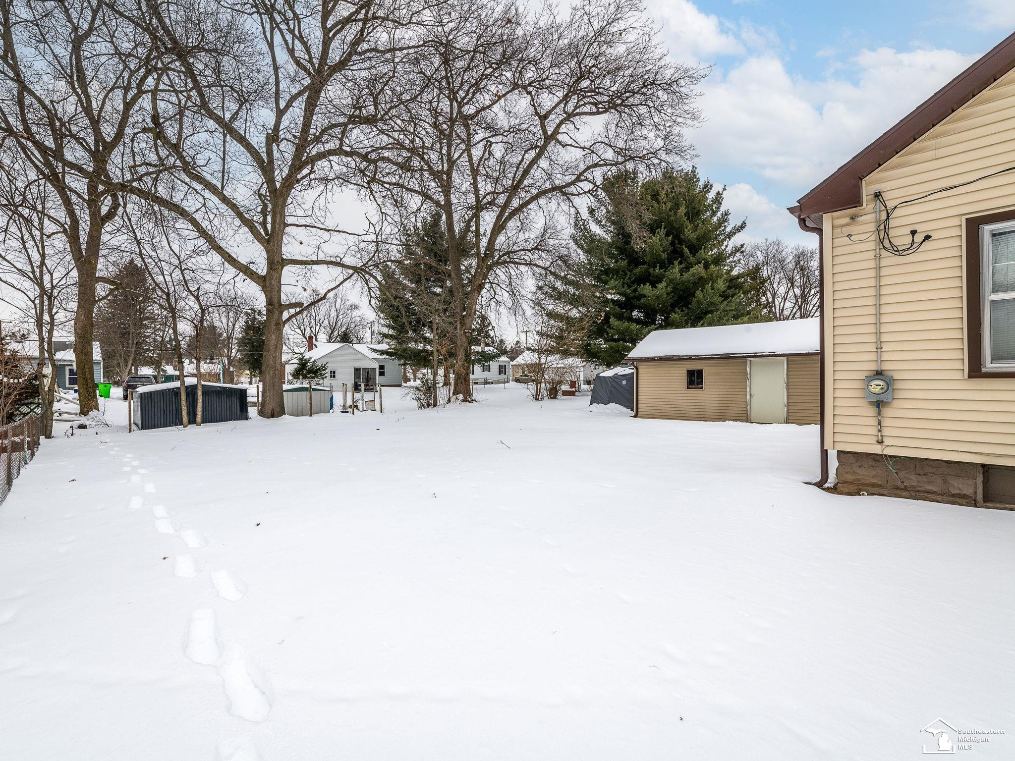 870 Bryant Avenue, Jackson, MI 49202 — Photo 26