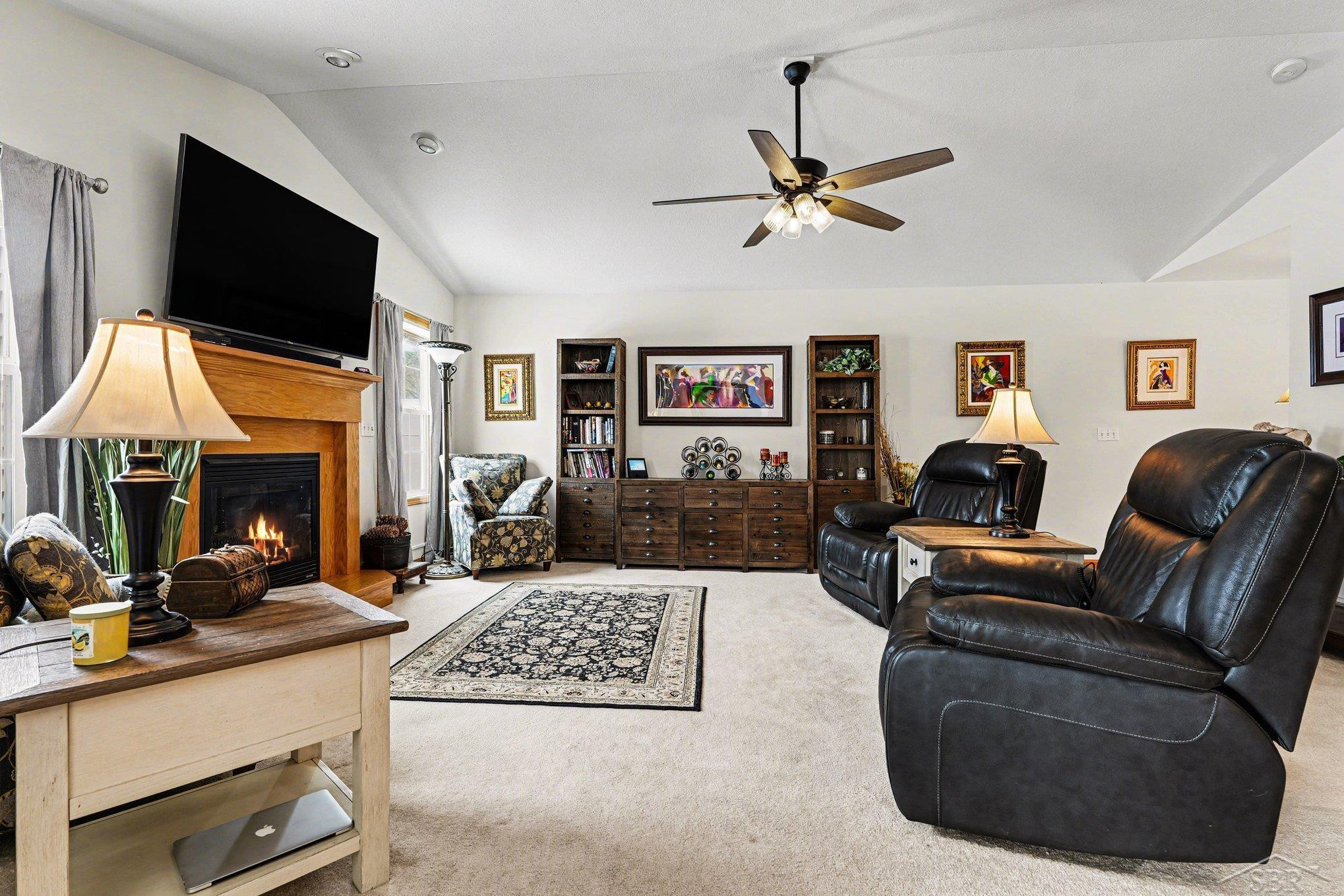8314 Goldfinch Drive, Freeland, MI 48623 — Photo 10