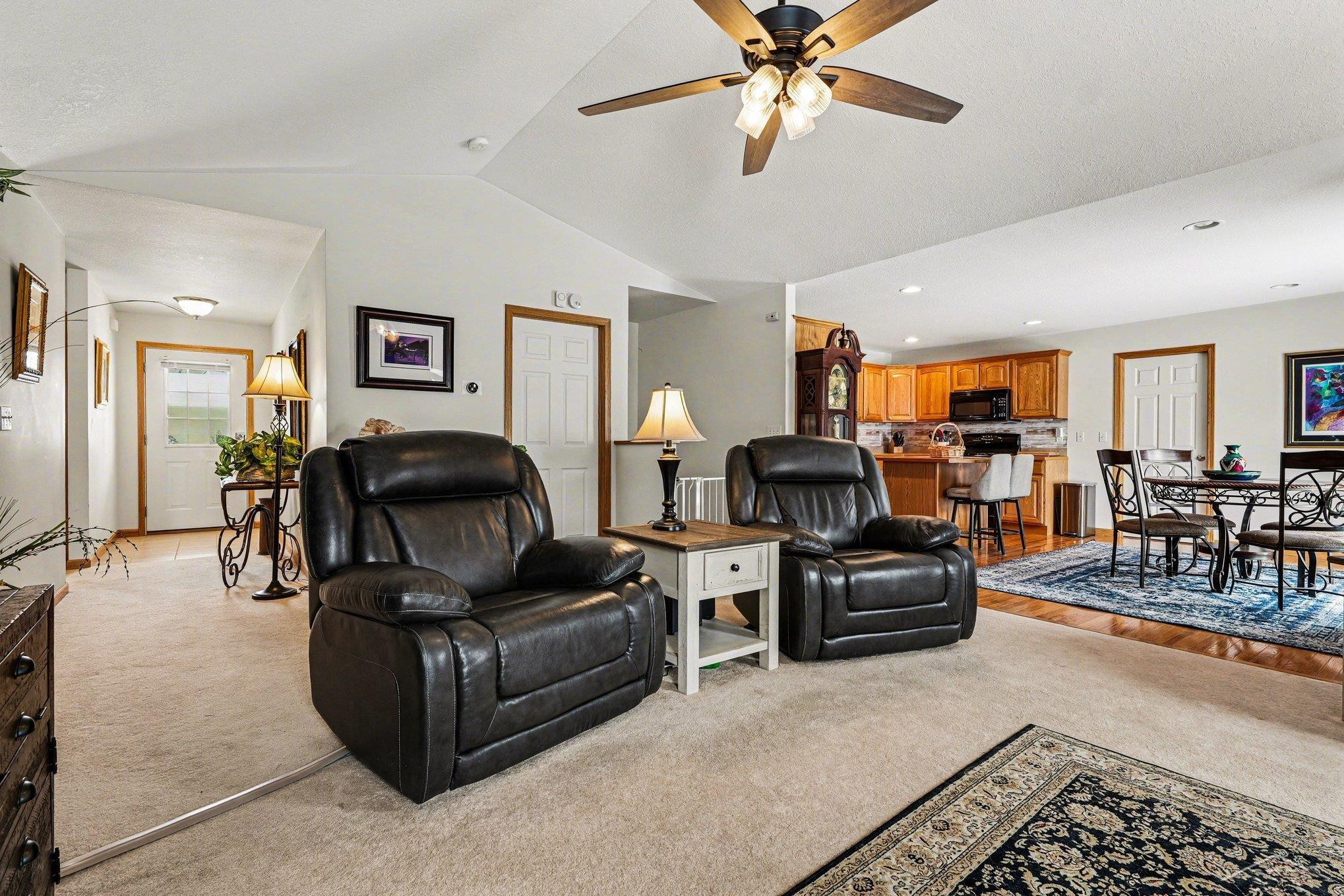 8314 Goldfinch Drive, Freeland, MI 48623 — Photo 11