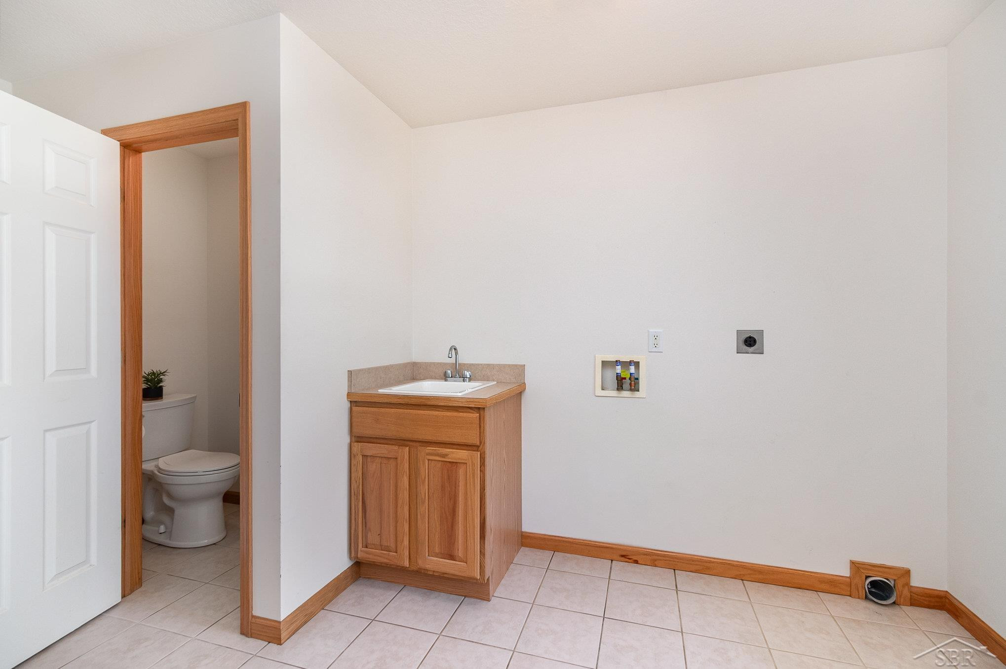 8314 Goldfinch Drive, Freeland, MI 48623 — Photo 20