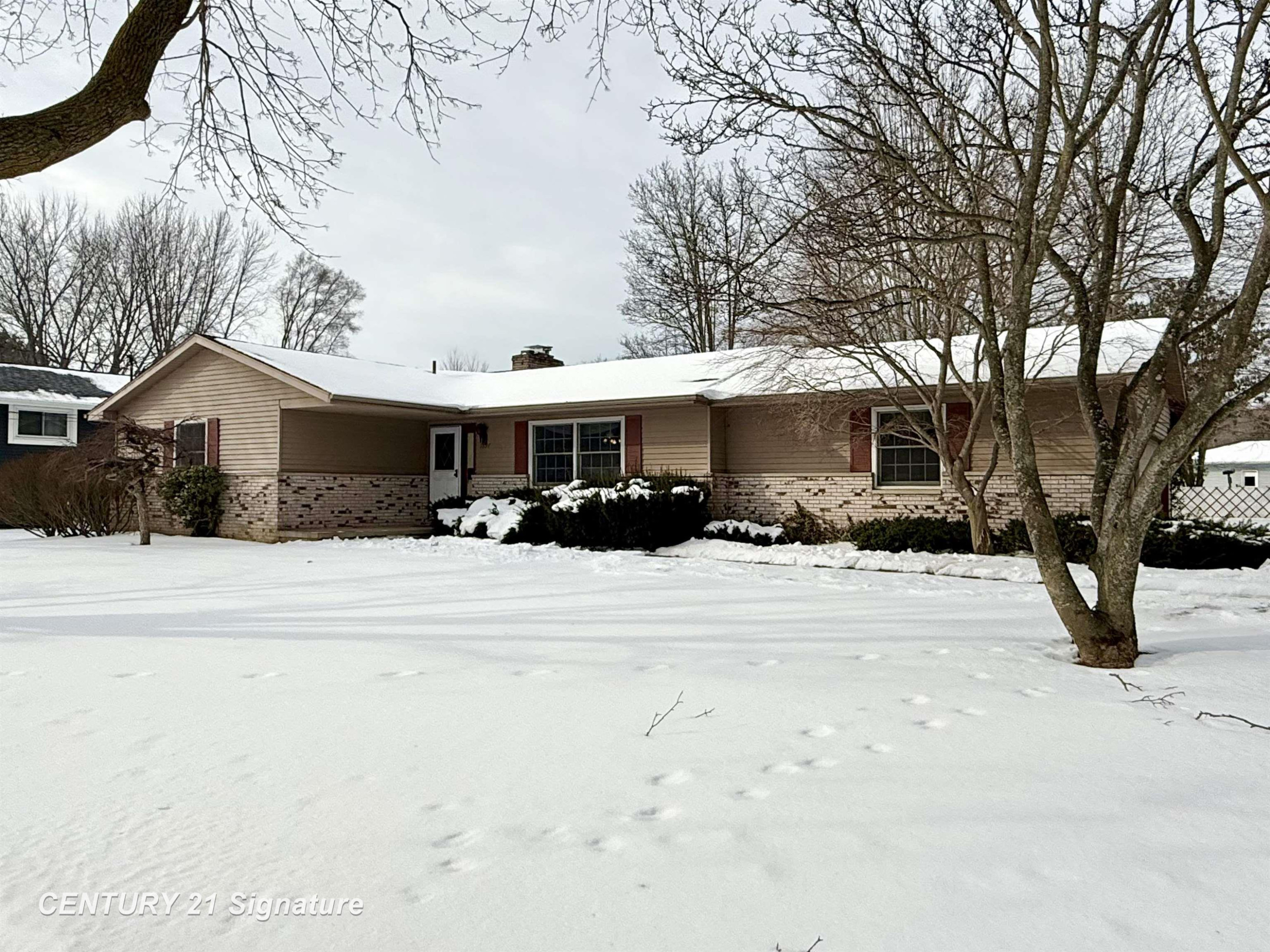 1697 Thunderbird Drive, Saginaw, MI 48609 — Photo 2