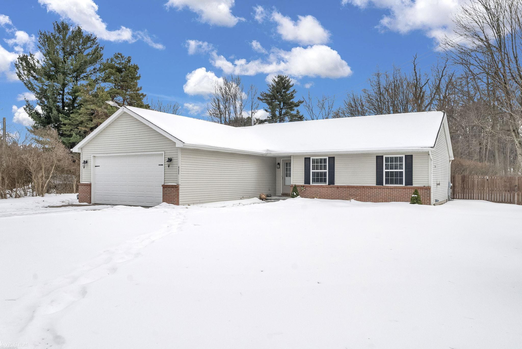 4231 Pine Grove Avenue, MI 48059 — front exterior