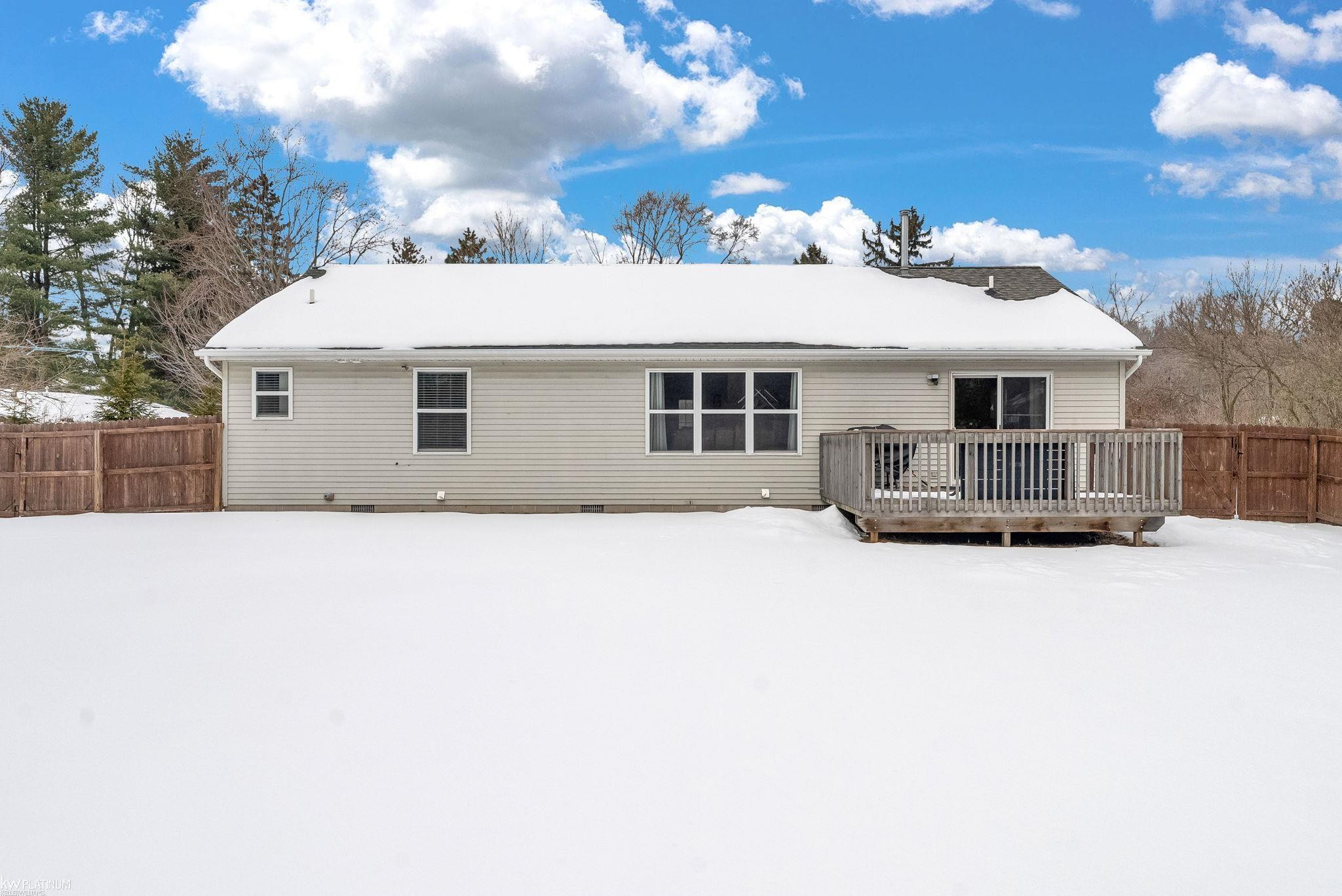 4231 Pine Grove Avenue, MI 48059 — Photo 26