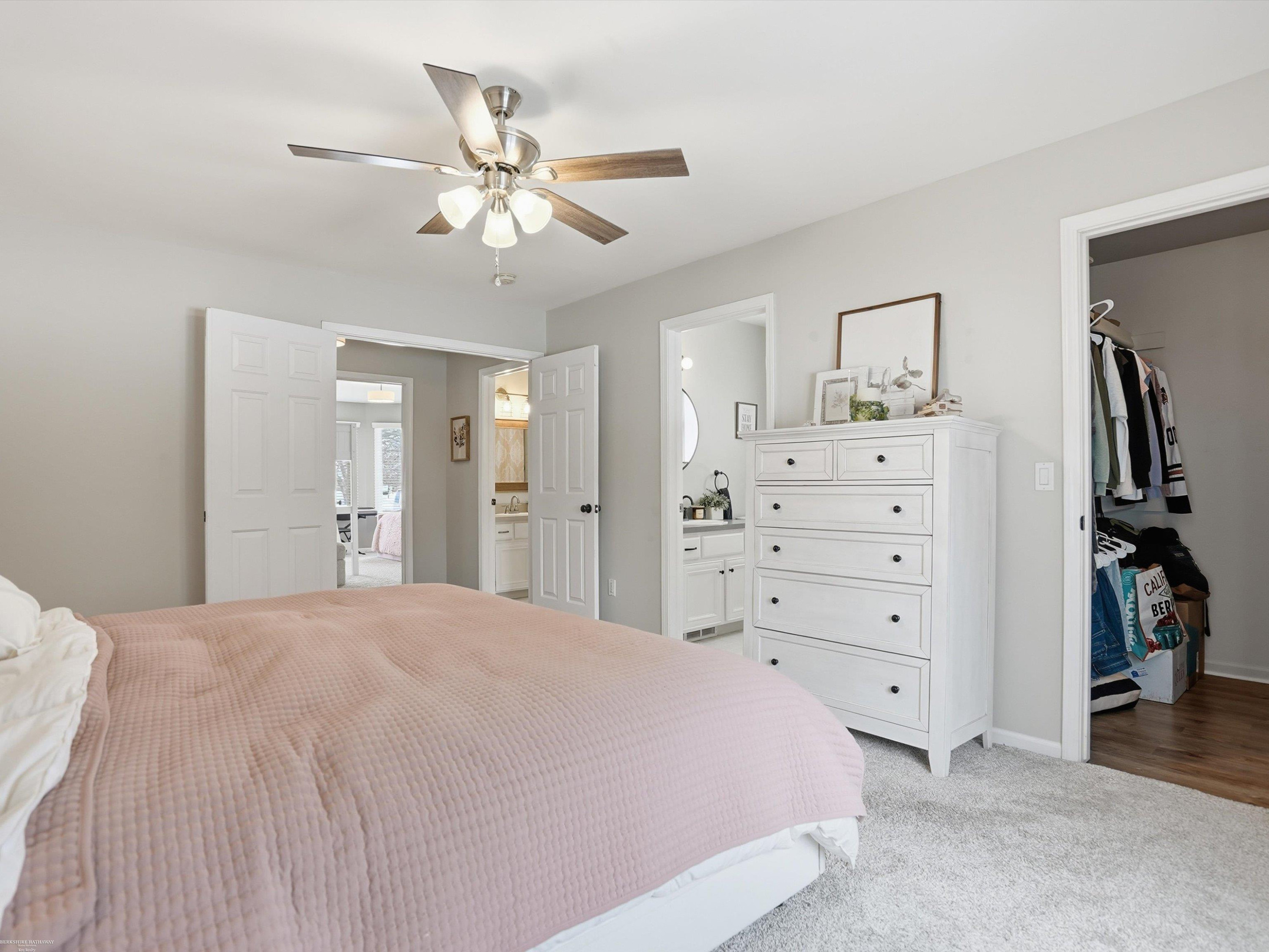 54537 Pine Street, New Baltimore, MI 48047 — Photo 15