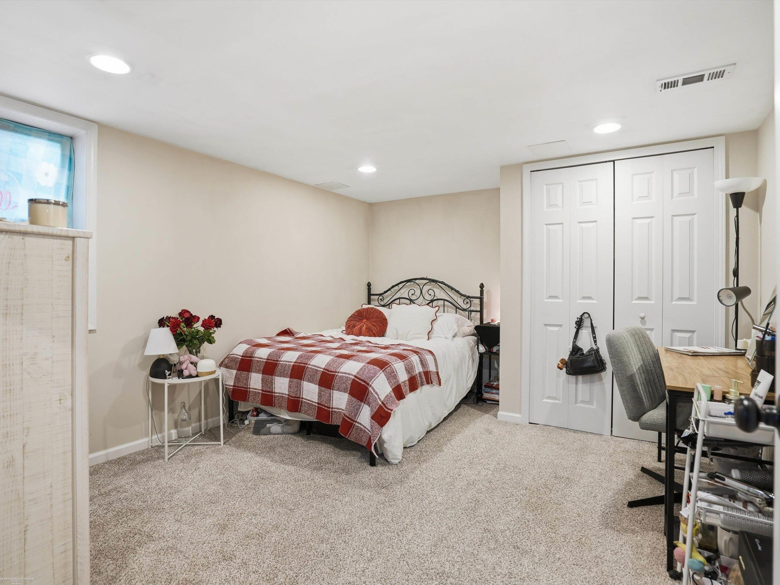 54537 Pine Street, New Baltimore, MI 48047 — Photo 18