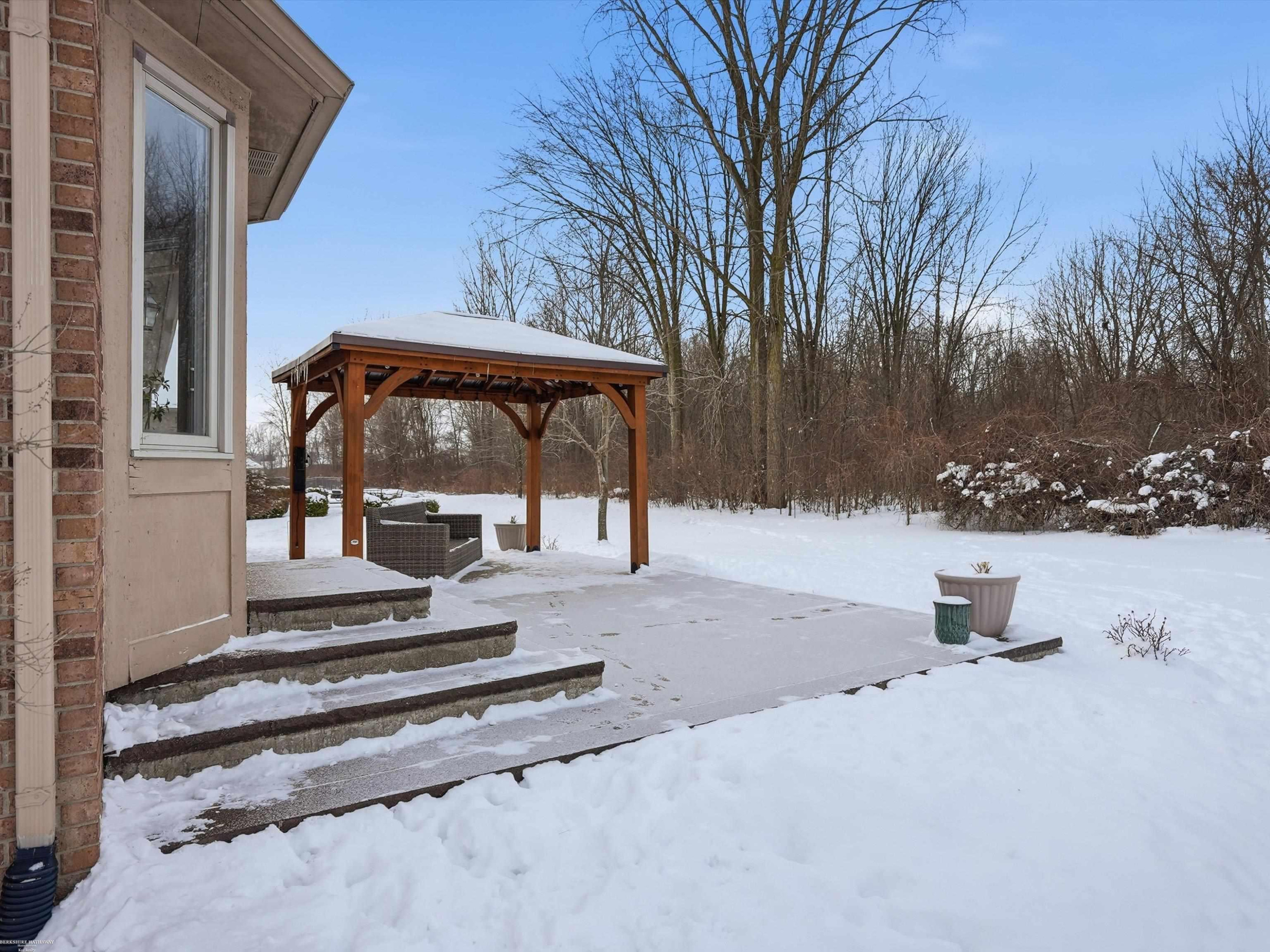 54537 Pine Street, New Baltimore, MI 48047 — Photo 34