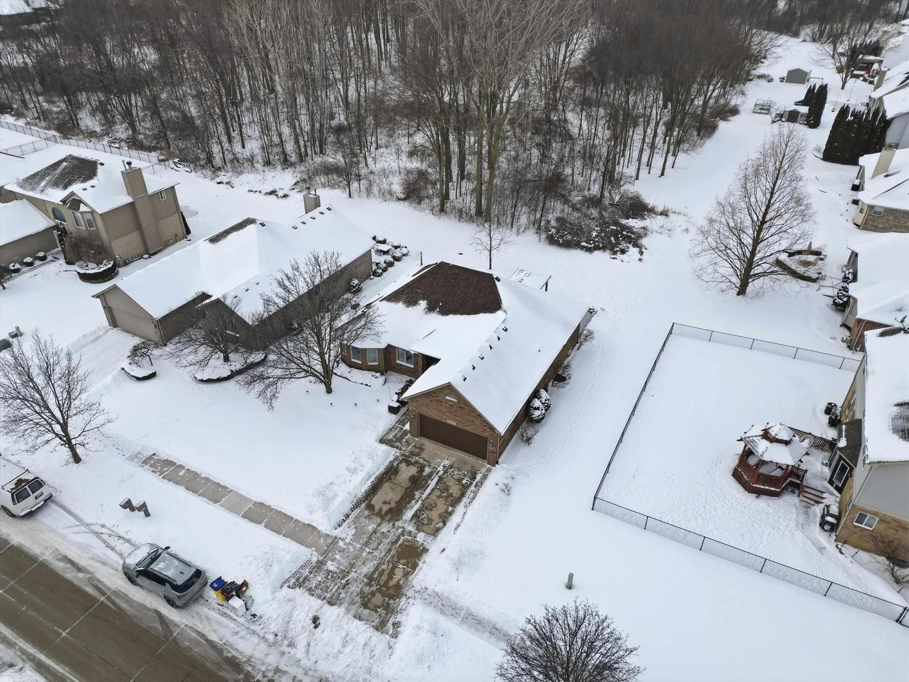 54537 Pine Street, New Baltimore, MI 48047 — Photo 40