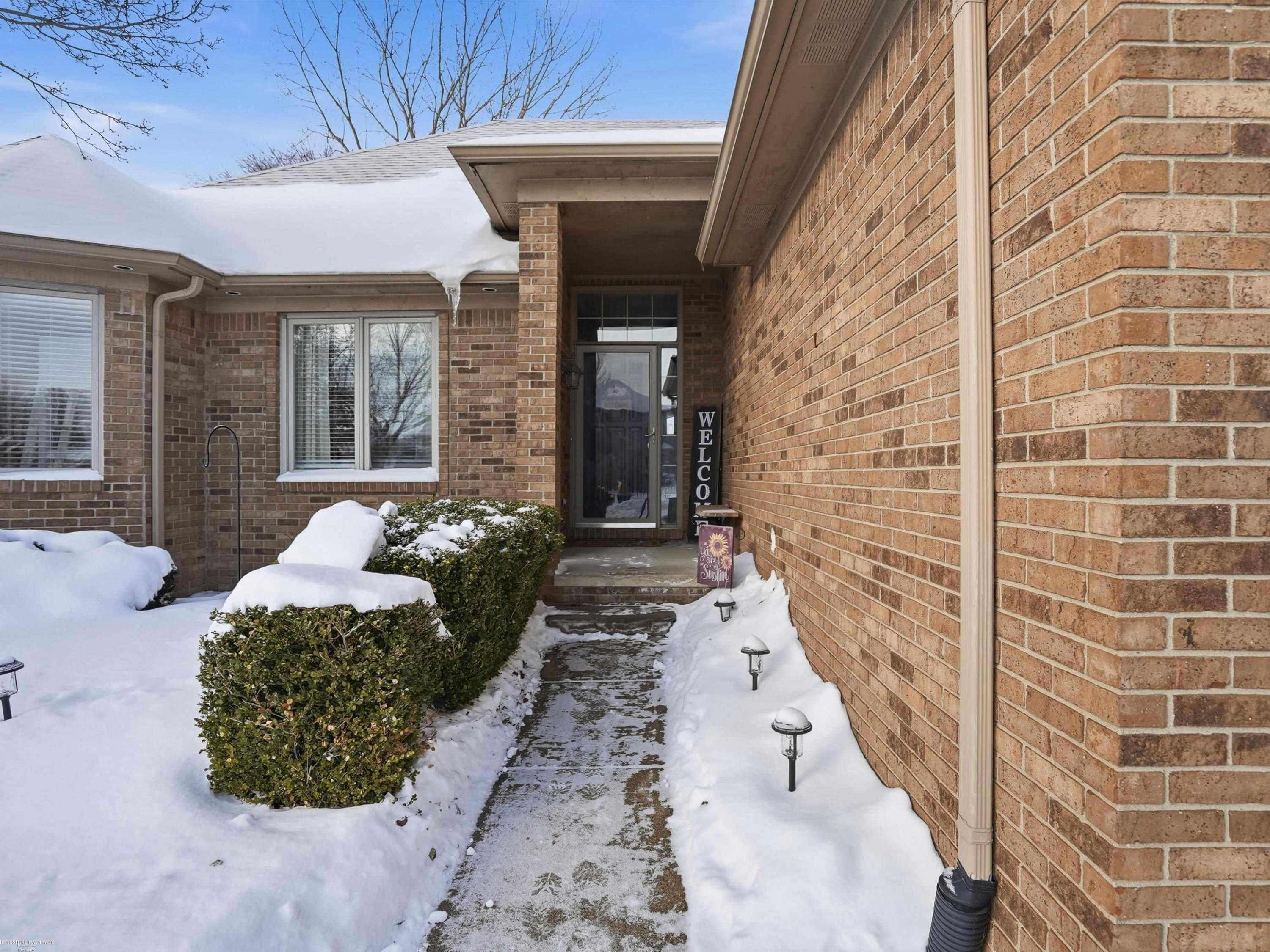 54537 Pine Street, New Baltimore, MI 48047 — Photo 47