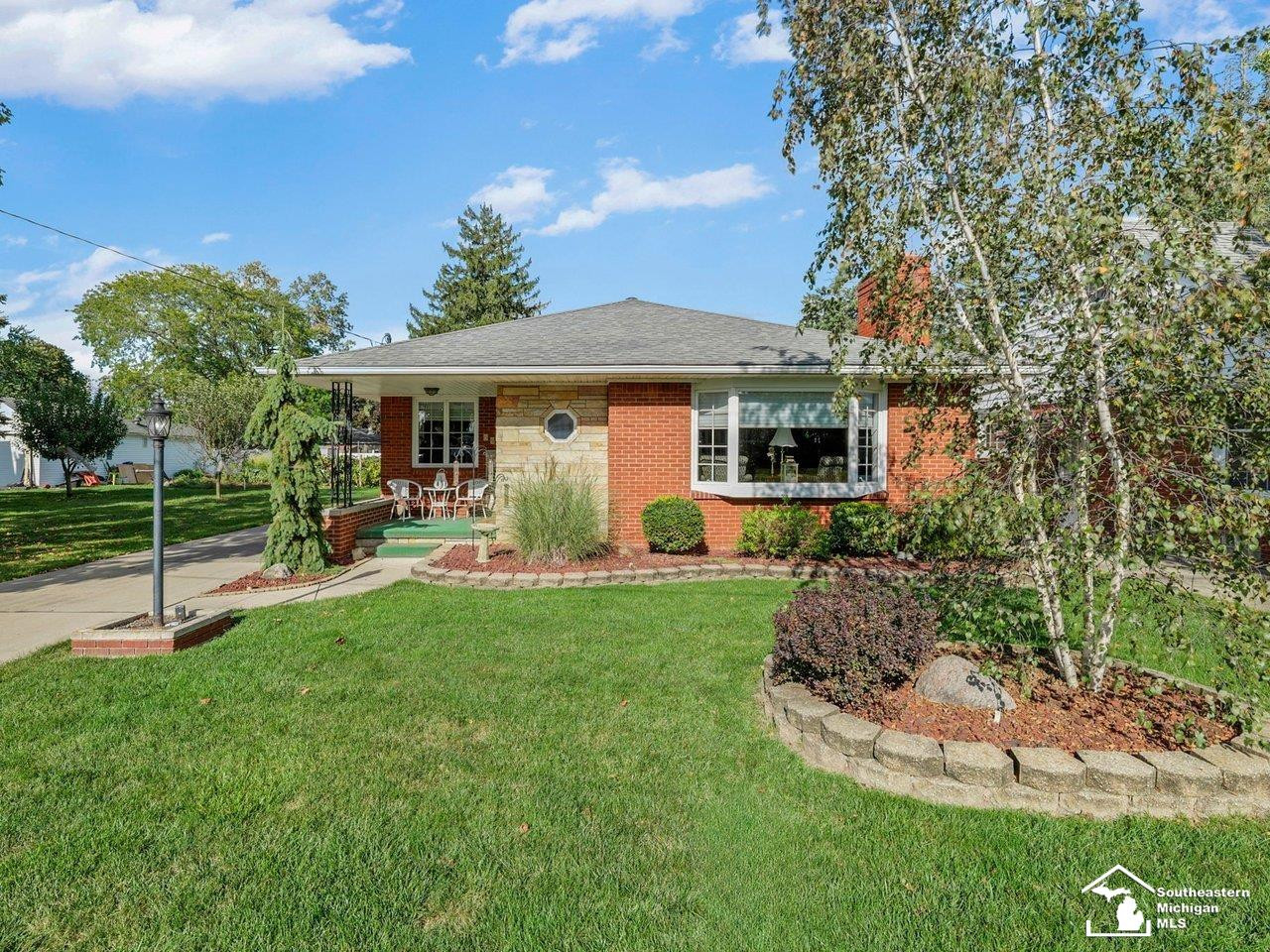 5924 Oakwood Street, Monroe, MI 48161 — Photo 2