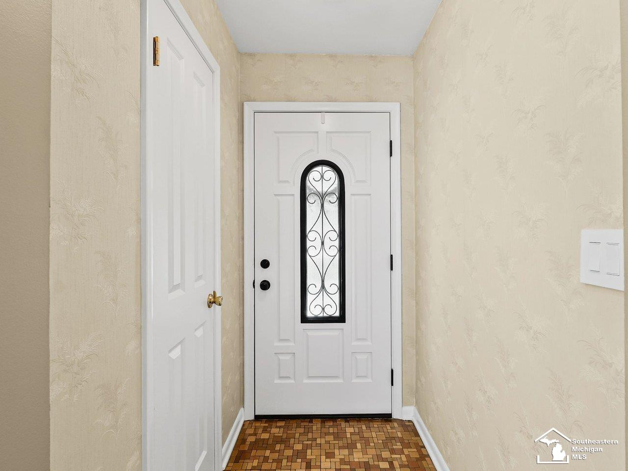 5924 Oakwood Street, Monroe, MI 48161 — Photo 5