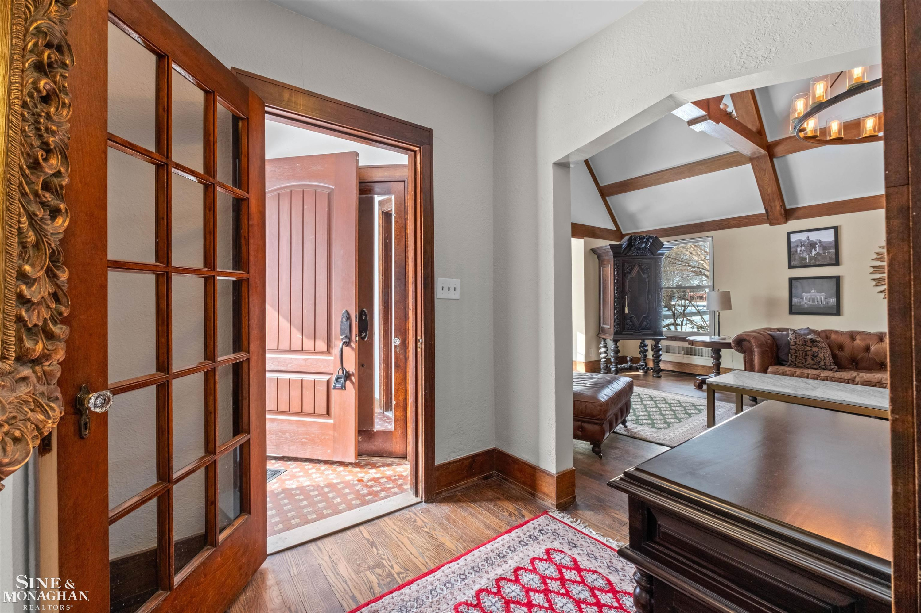 970 Lakepointe Street, Grosse Pointe Park, MI 48230 — Photo 3