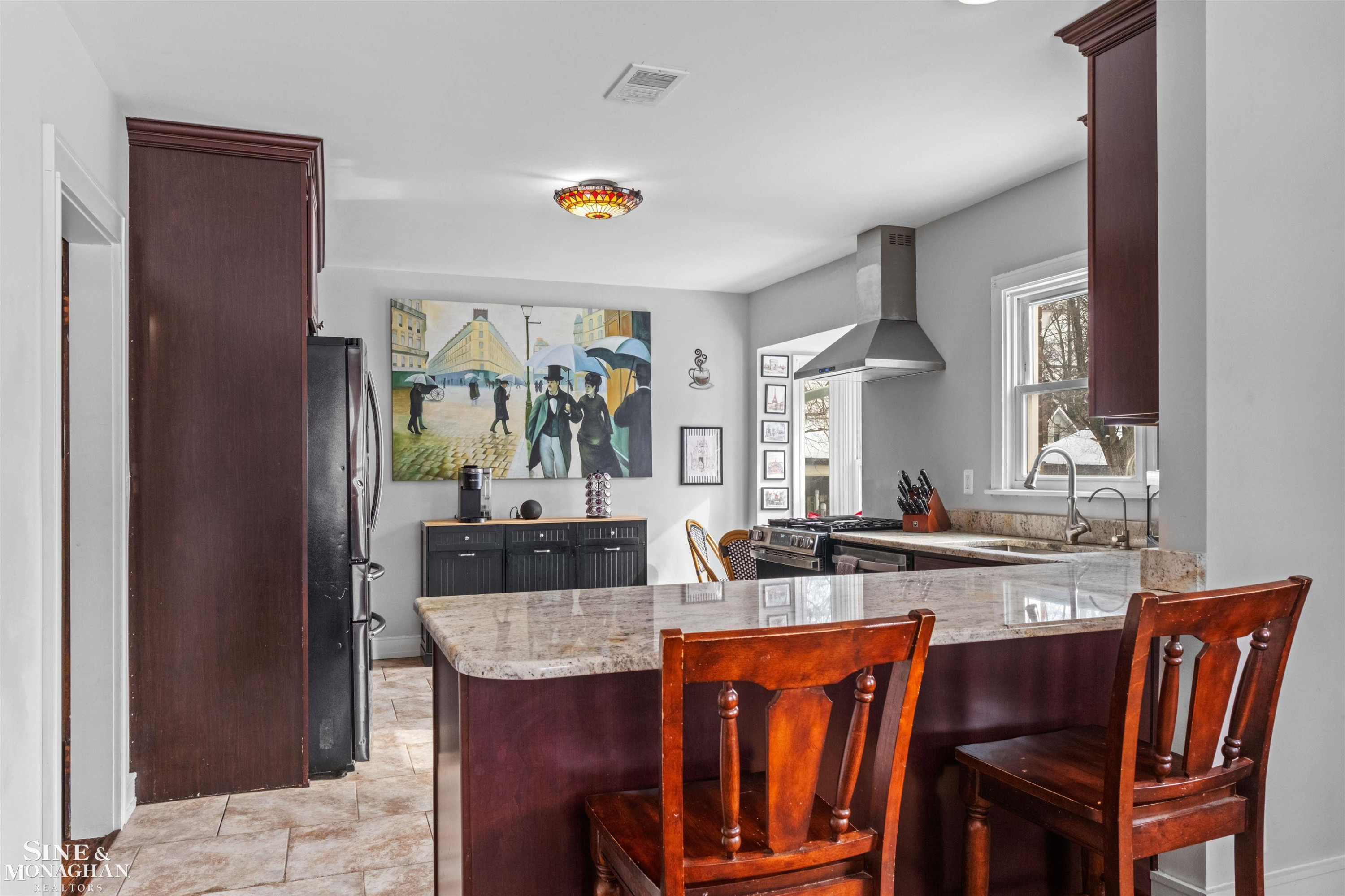 970 Lakepointe Street, Grosse Pointe Park, MI 48230 — Photo 14