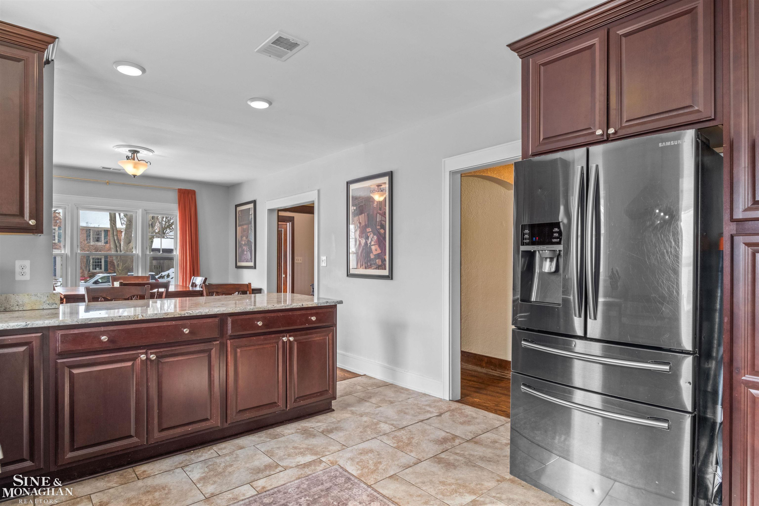 970 Lakepointe Street, Grosse Pointe Park, MI 48230 — Photo 20