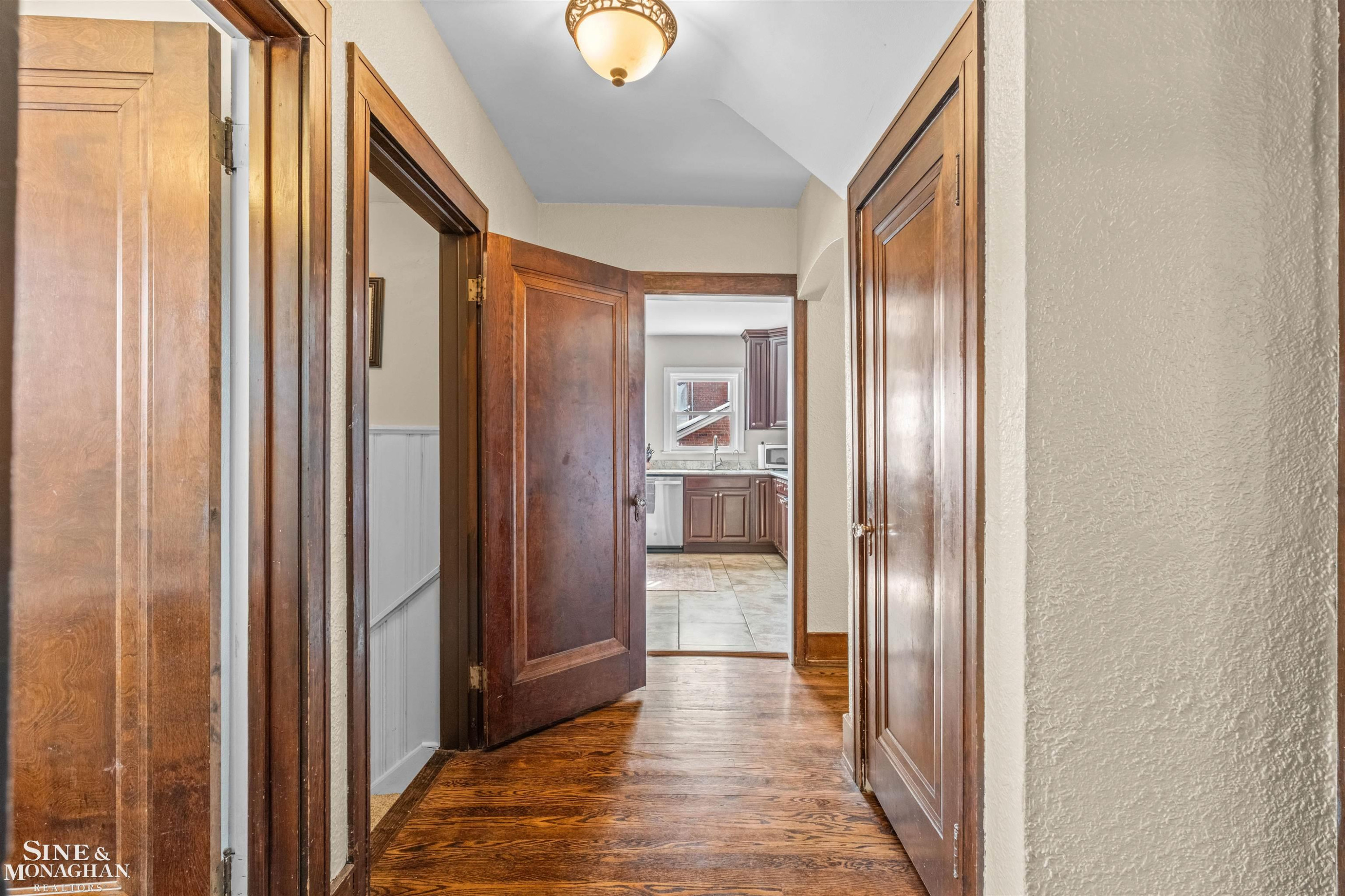 970 Lakepointe Street, Grosse Pointe Park, MI 48230 — Photo 23