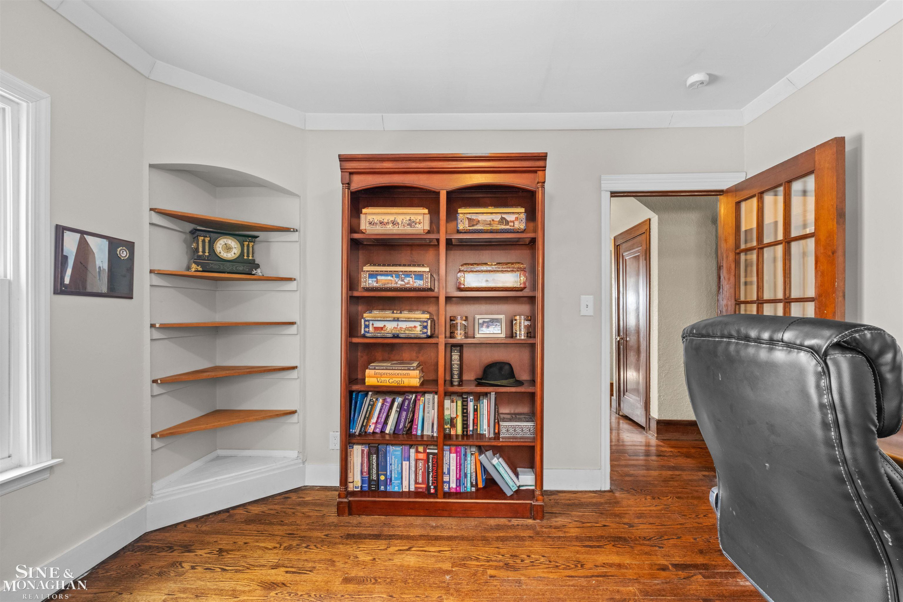 970 Lakepointe Street, Grosse Pointe Park, MI 48230 — Photo 25