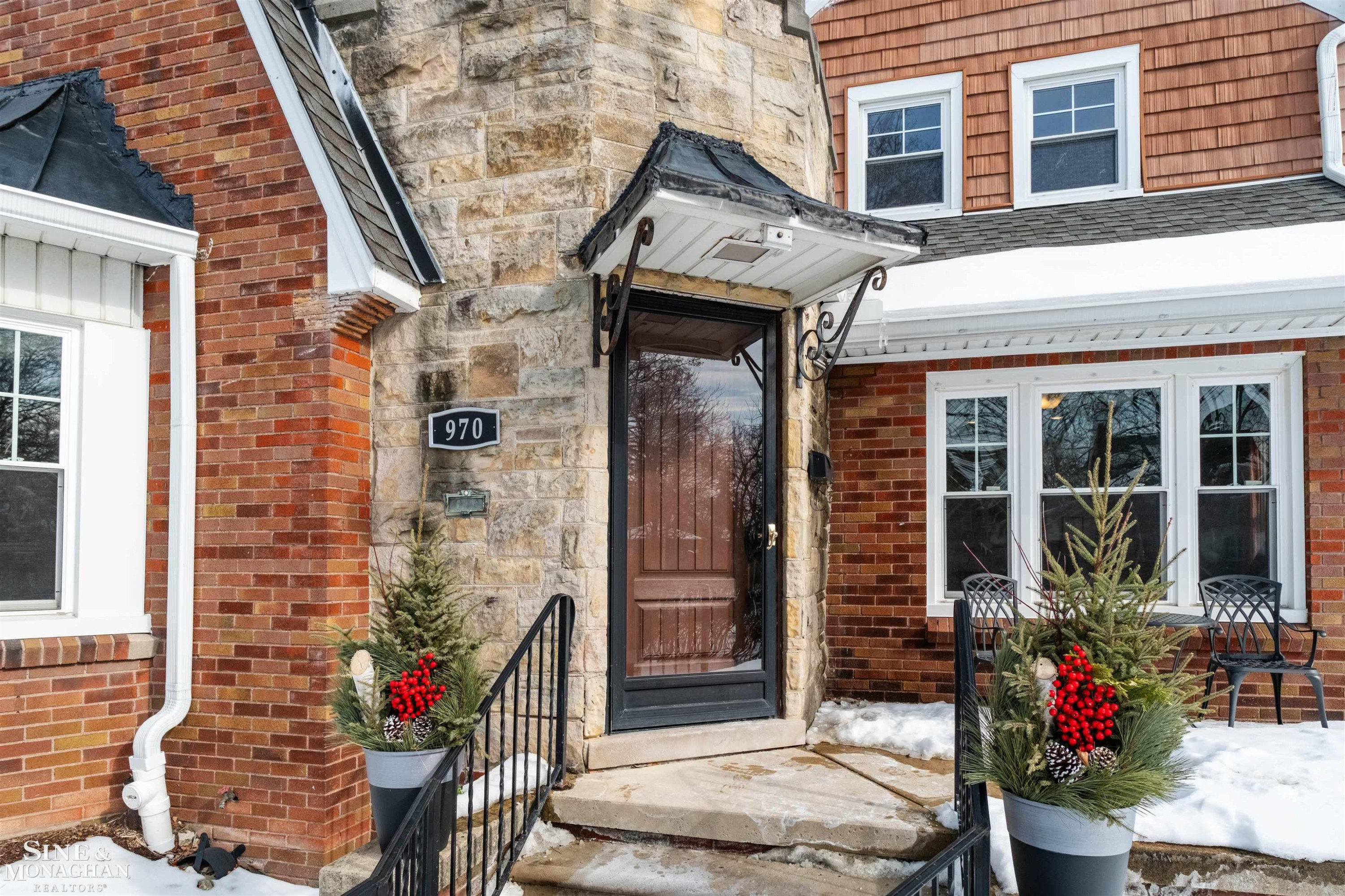 970 Lakepointe Street, Grosse Pointe Park, MI 48230 — Photo 48