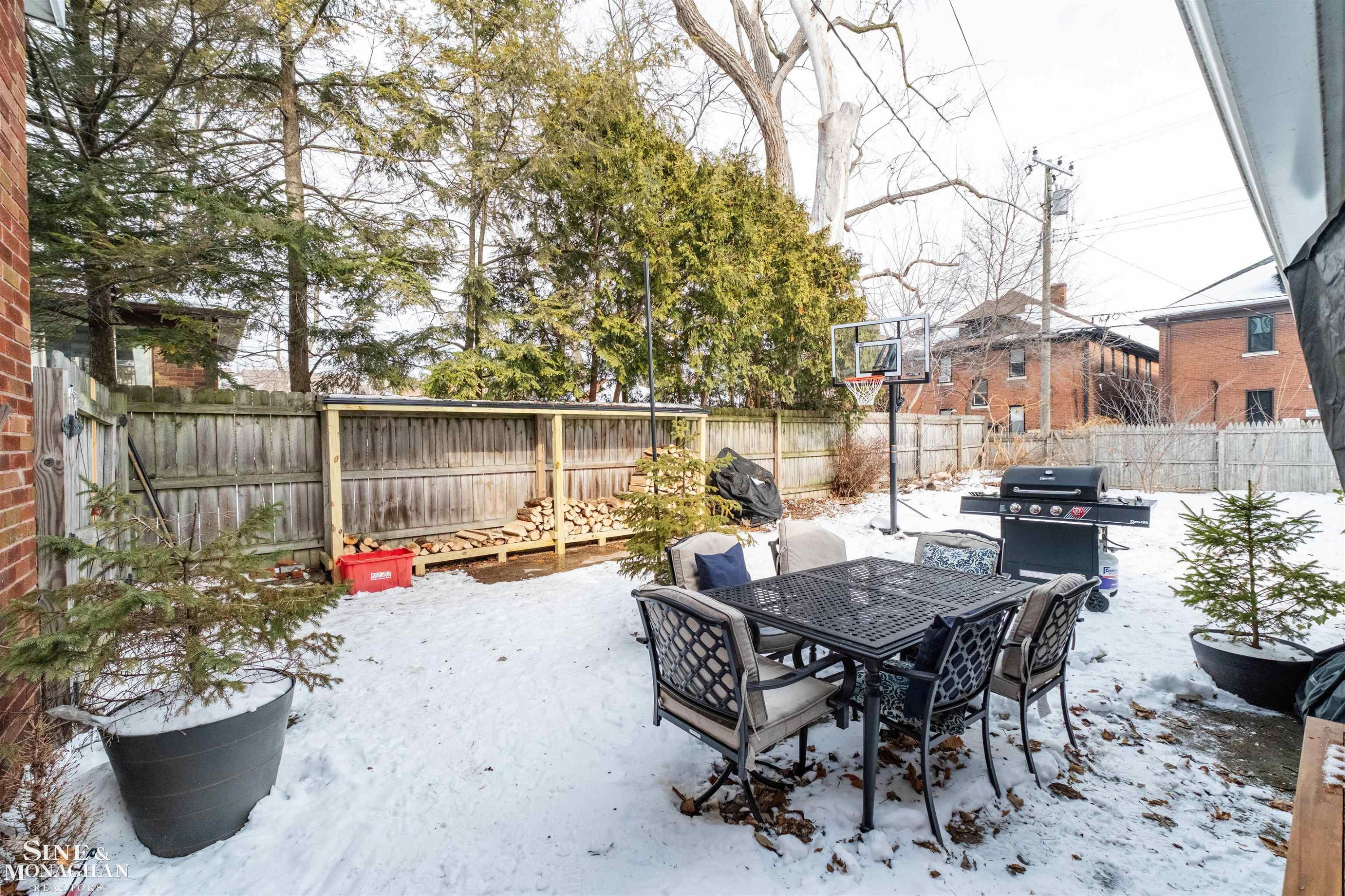970 Lakepointe Street, Grosse Pointe Park, MI 48230 — Photo 51