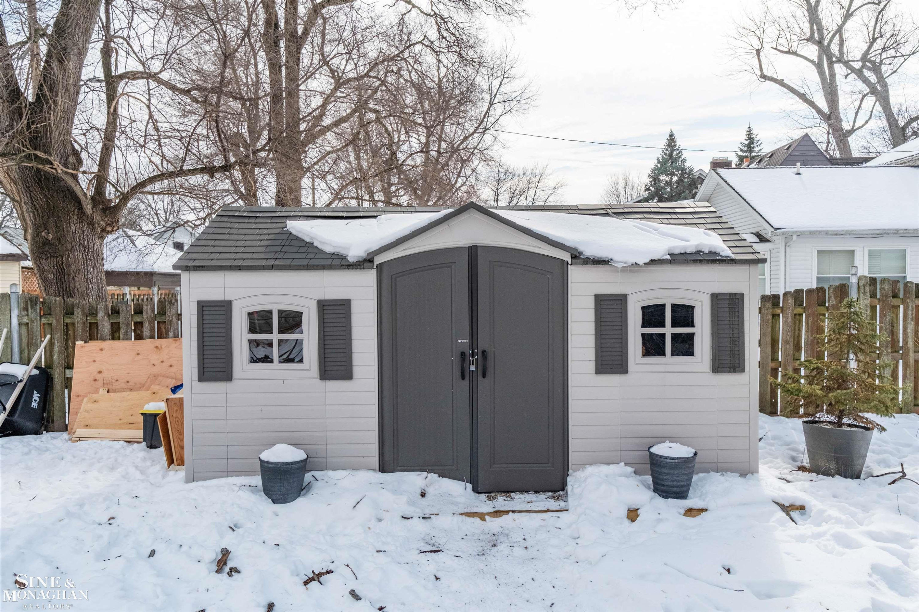 970 Lakepointe Street, Grosse Pointe Park, MI 48230 — Photo 59