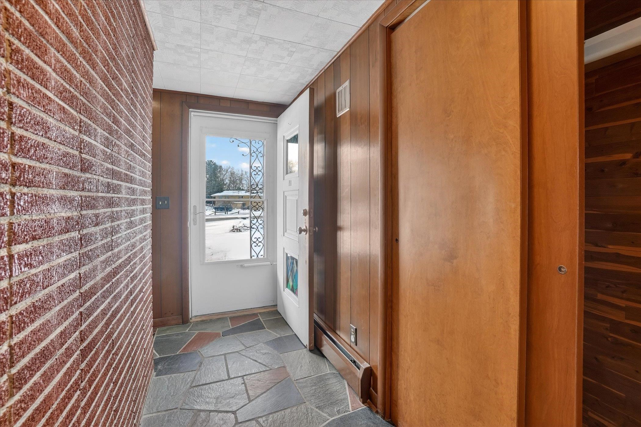 410 W Maple Street, Saint Charles, MI 48655 — Photo 7