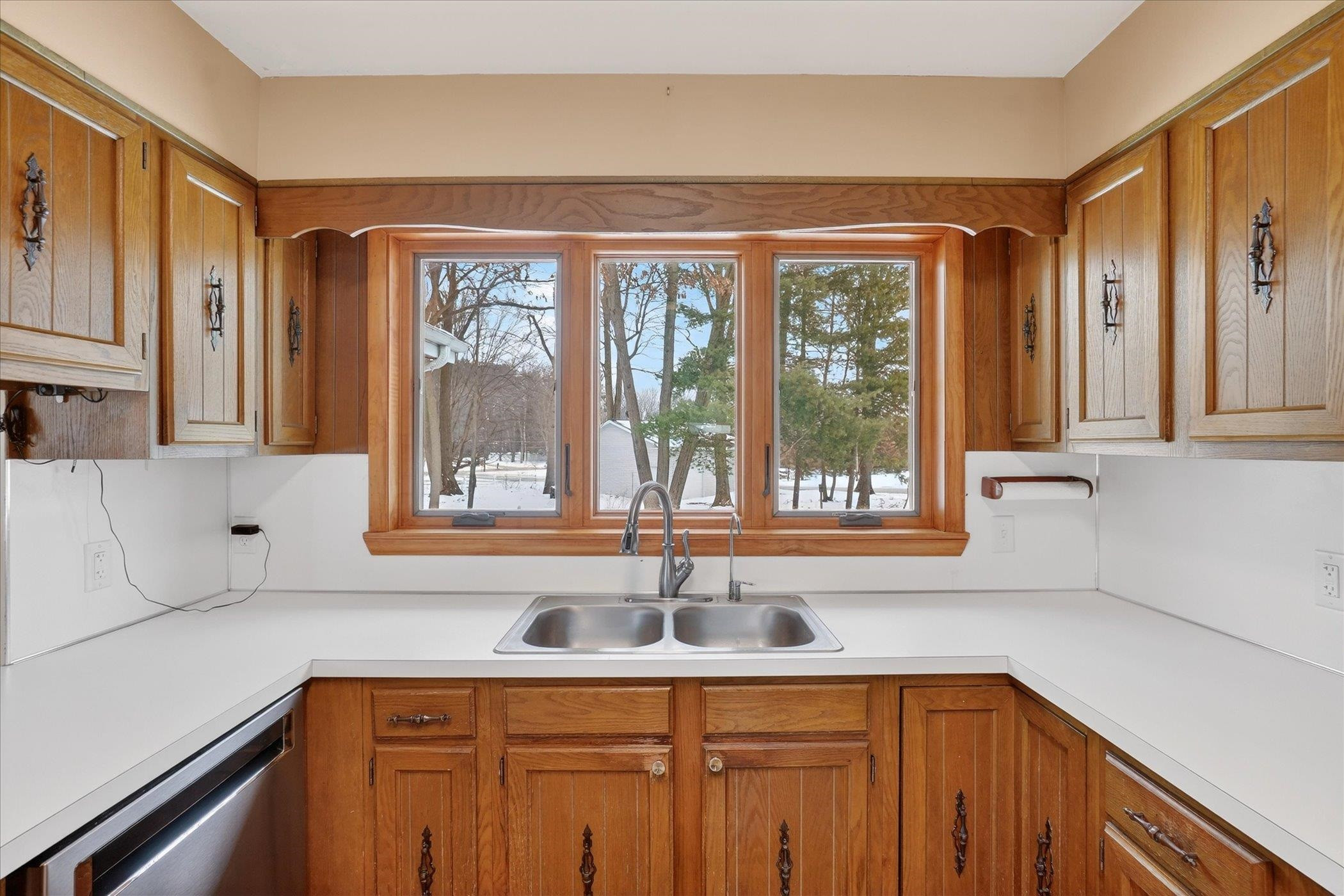 410 W Maple Street, Saint Charles, MI 48655 — Photo 16
