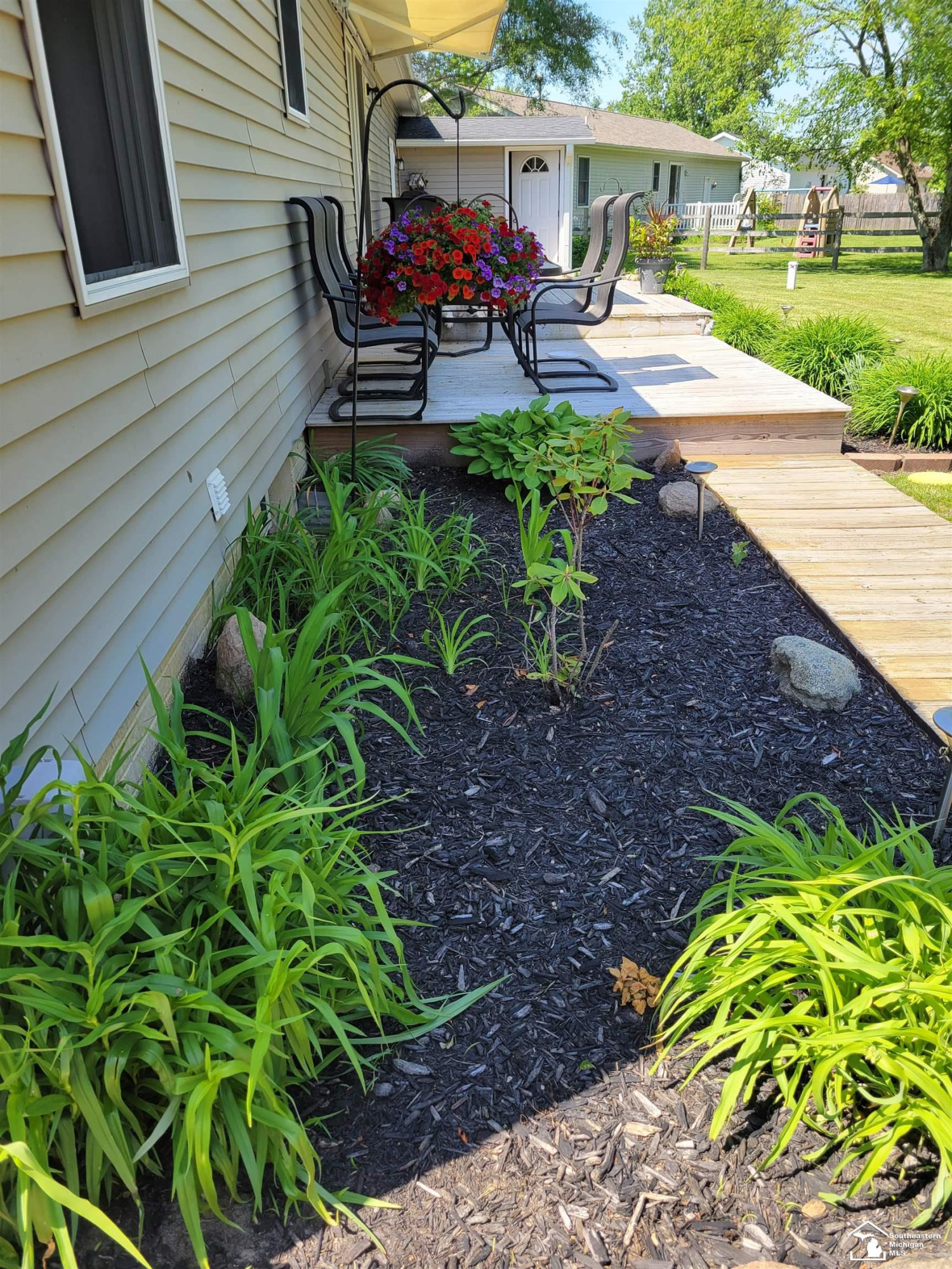 1826 Oak Leaf Drive, Adrian, MI 49221 — Photo 46