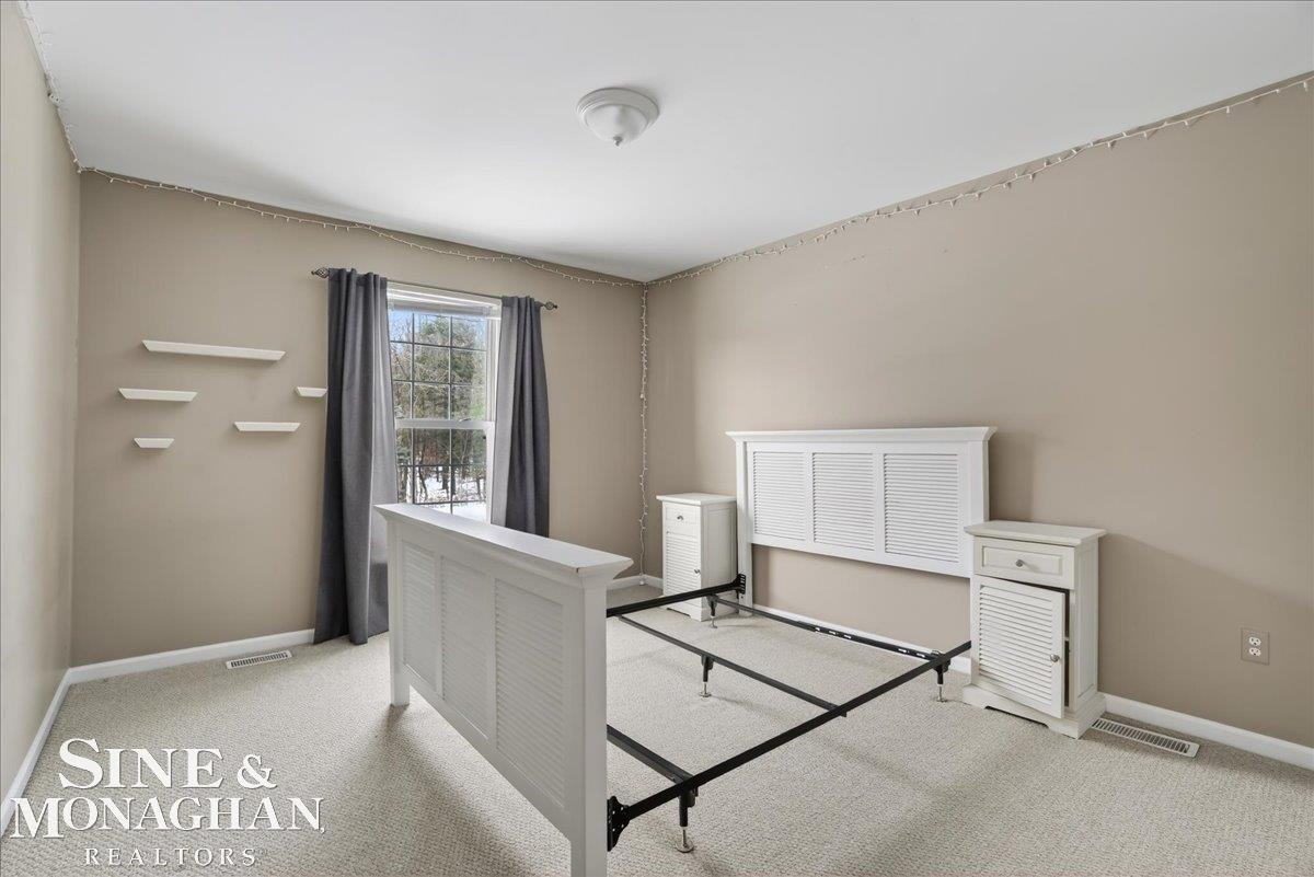 2075 Pauls Court, Marysville, MI 48040 — Photo 10