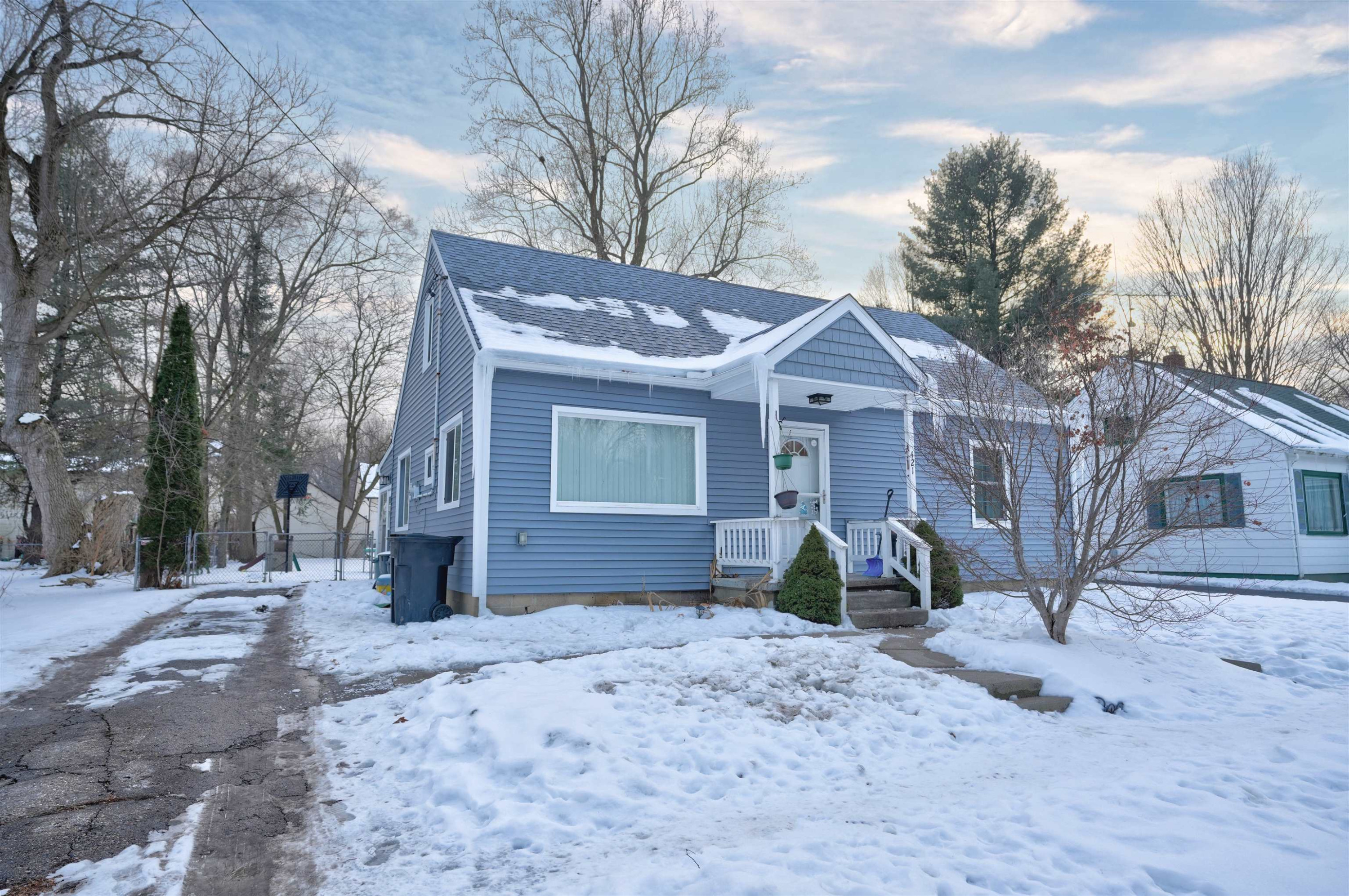 421 Johnson Street, Clio, MI 48420 — Photo 3