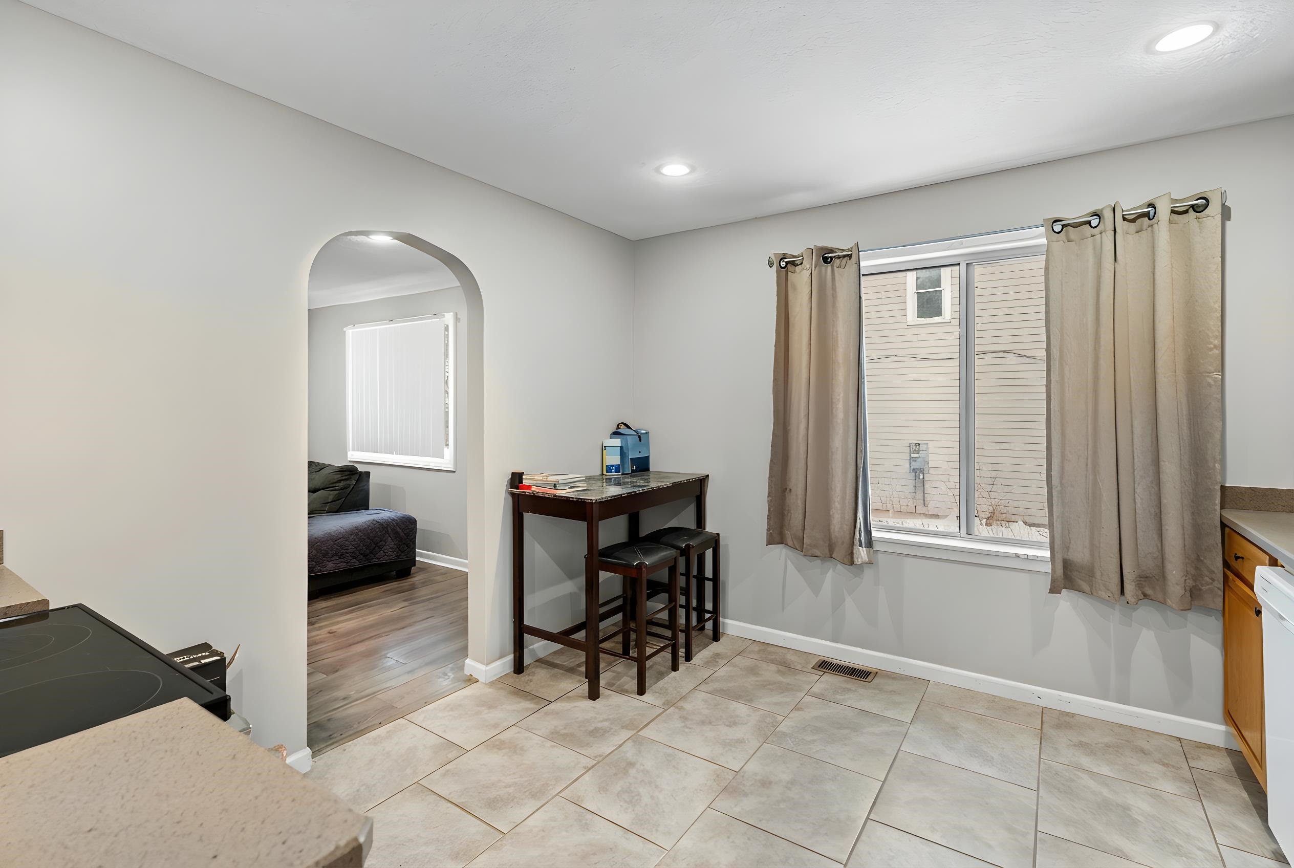 421 Johnson Street, Clio, MI 48420 — Photo 11