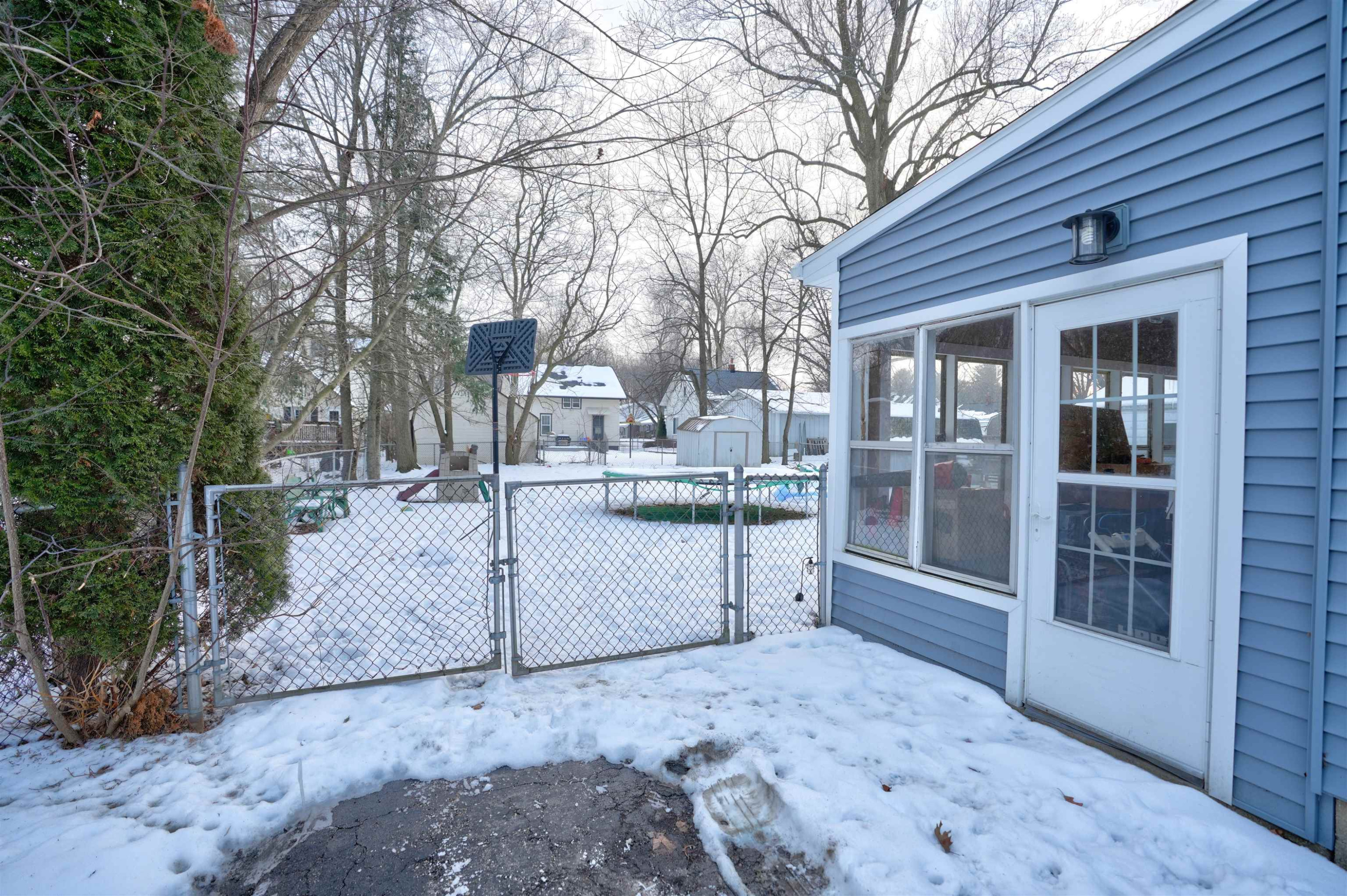 421 Johnson Street, Clio, MI 48420 — Photo 25