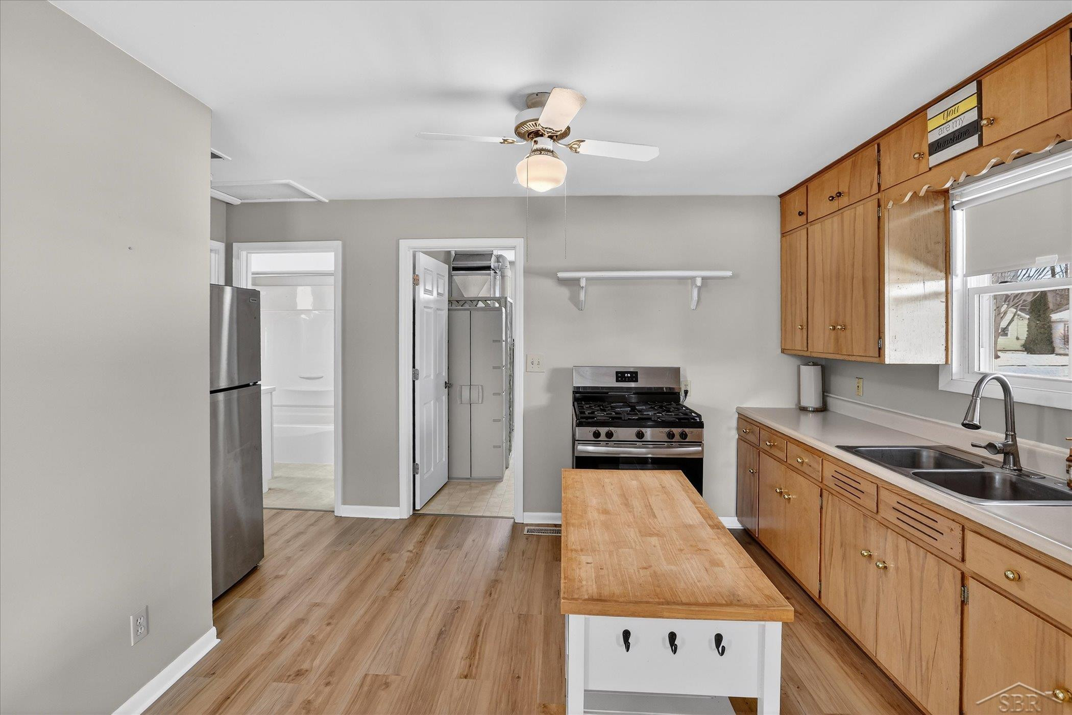 203 Park Avenue, Auburn, MI 48611 — Photo 13