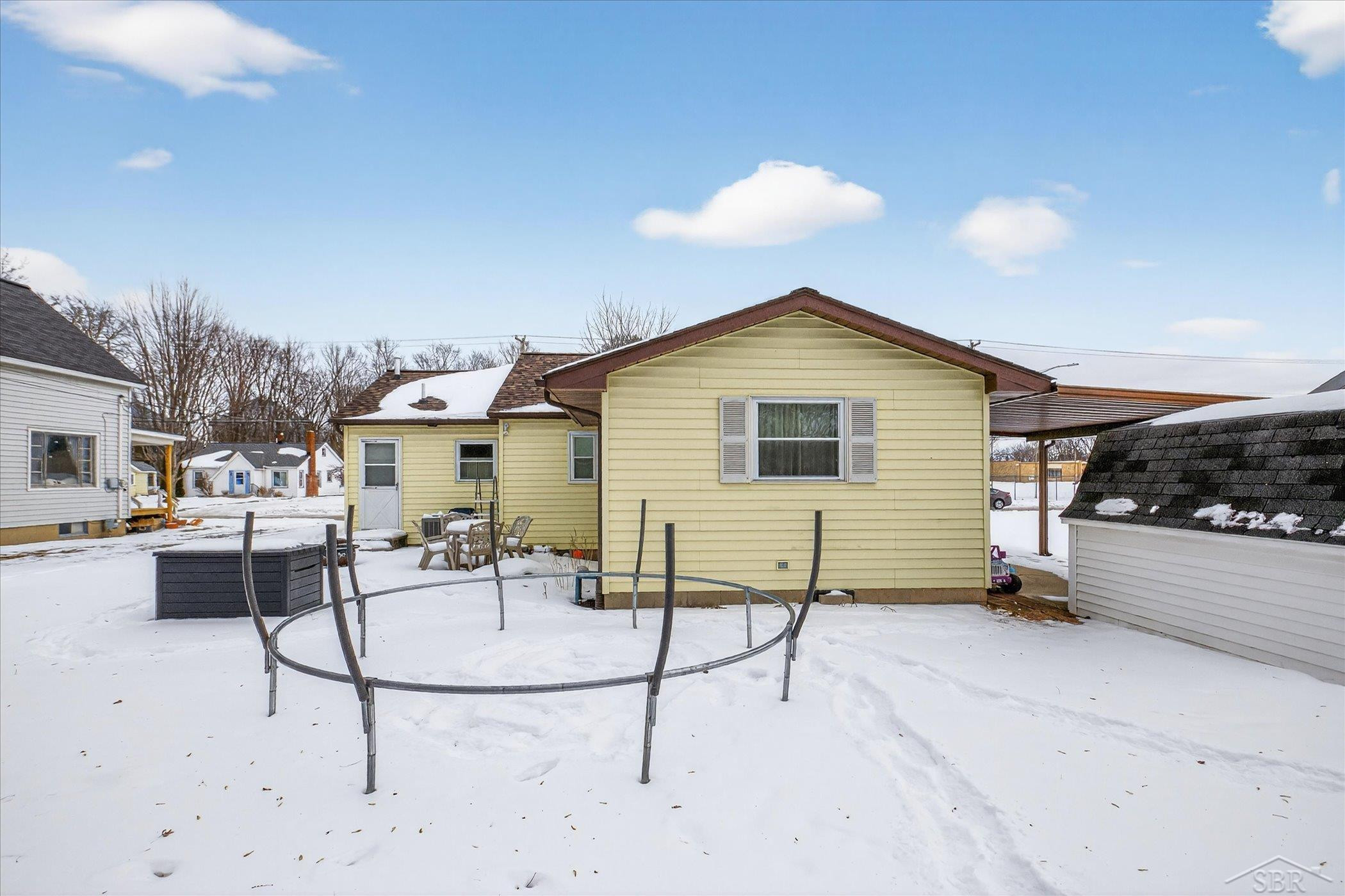 203 Park Avenue, Auburn, MI 48611 — Photo 32