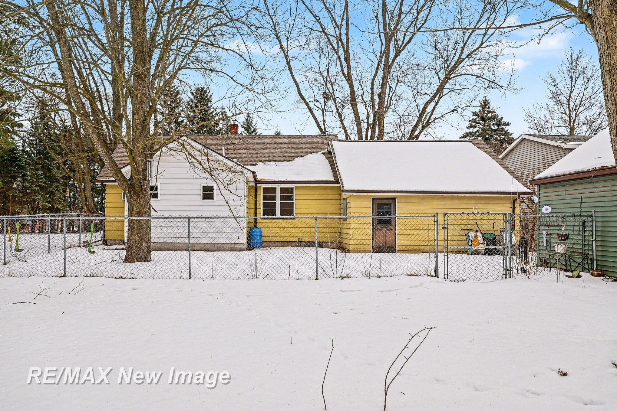540 S Hemlock Road, Hemlock, MI 48626 — Photo 27