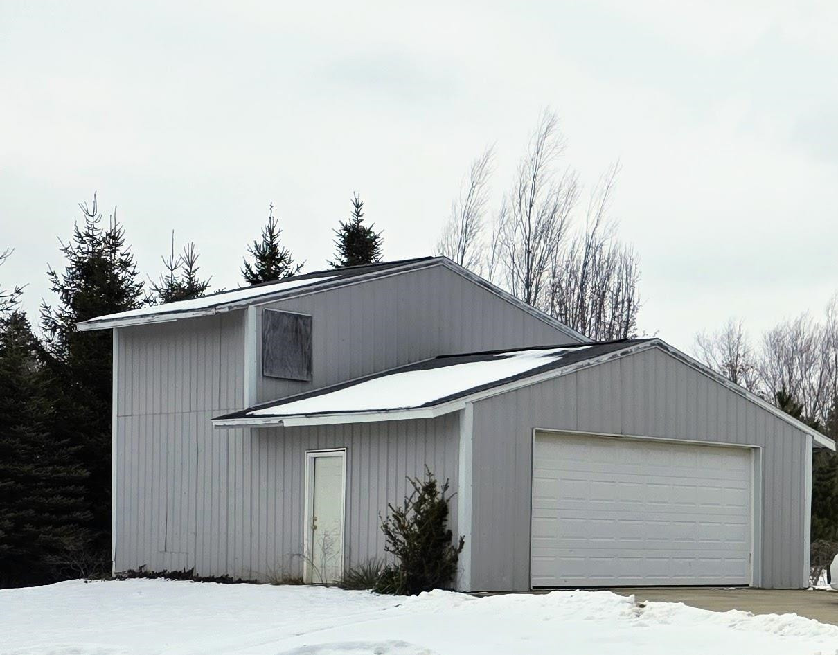 6189 Willits Road, Fostoria, MI 48435 — Photo 5