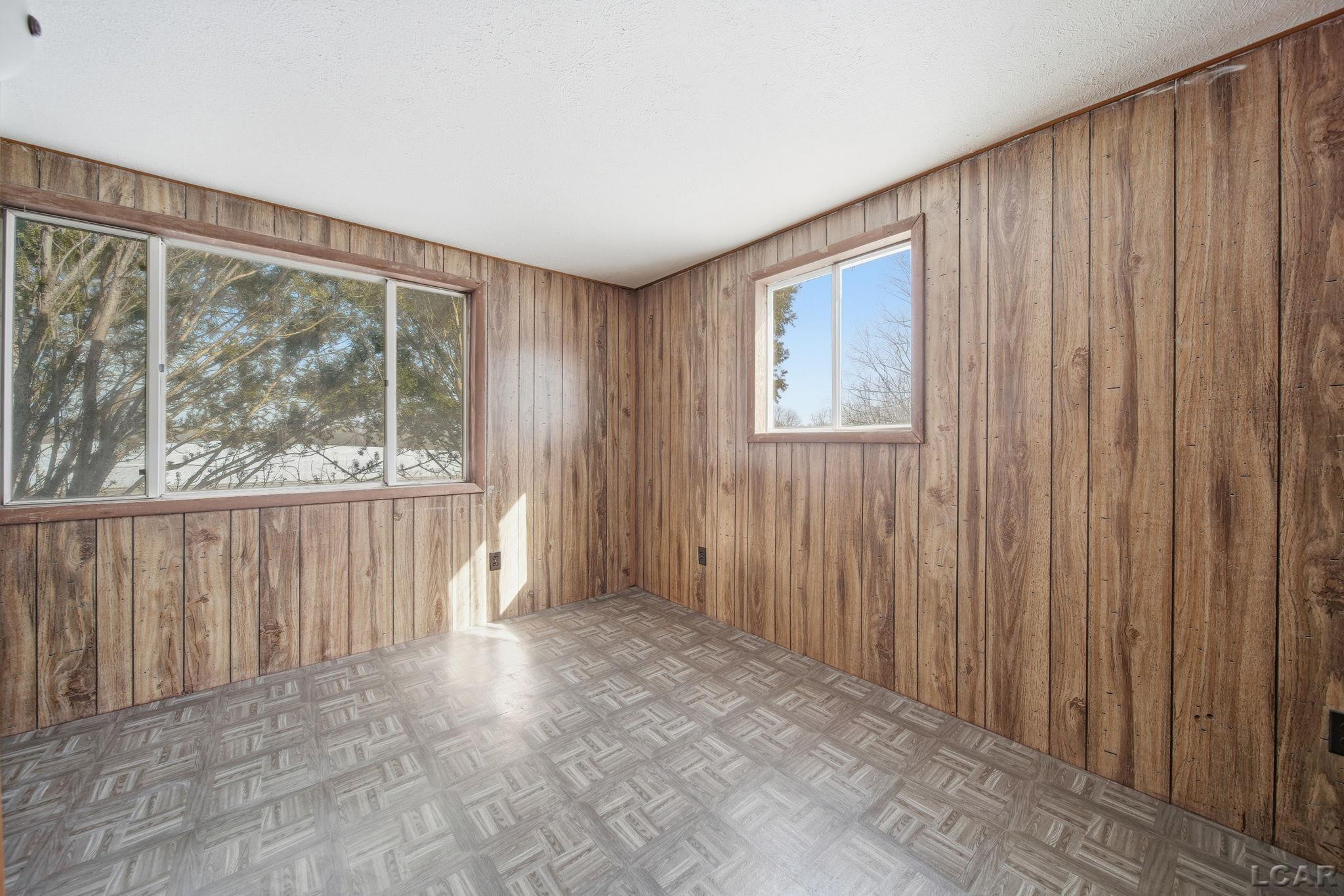 12677 US-223 Highway, Manitou Beach, MI 49253 — Photo 18