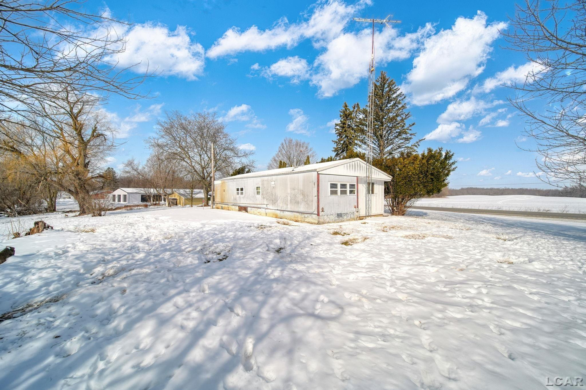 12677 US-223 Highway, Manitou Beach, MI 49253 — Photo 25