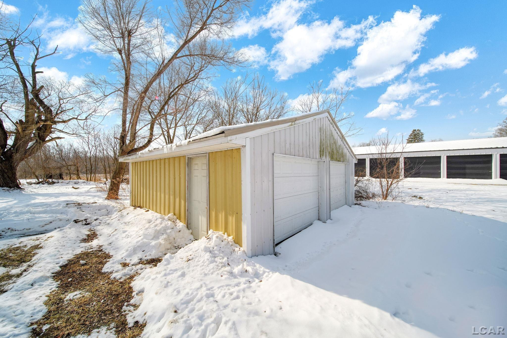 12677 US-223 Highway, Manitou Beach, MI 49253 — Photo 27