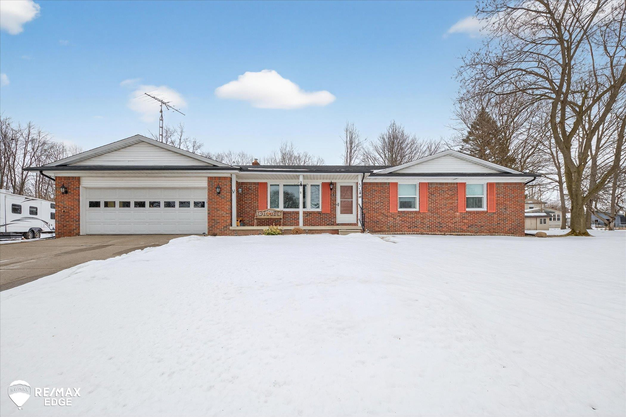 2246 Old Hickory Boulevard, Davison, MI 48423 — front exterior