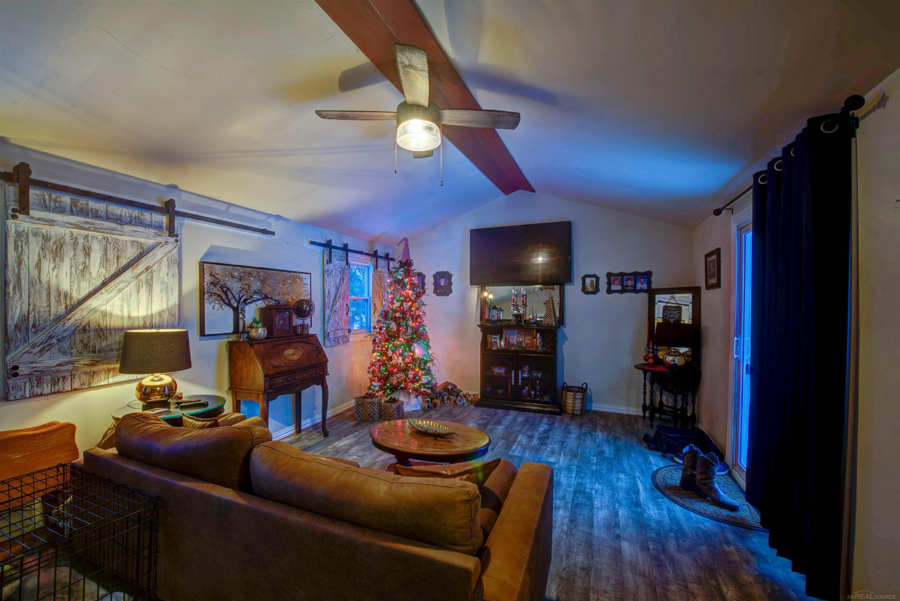 270 W SANILAC, Sandusky, MI 48471 — Photo 2