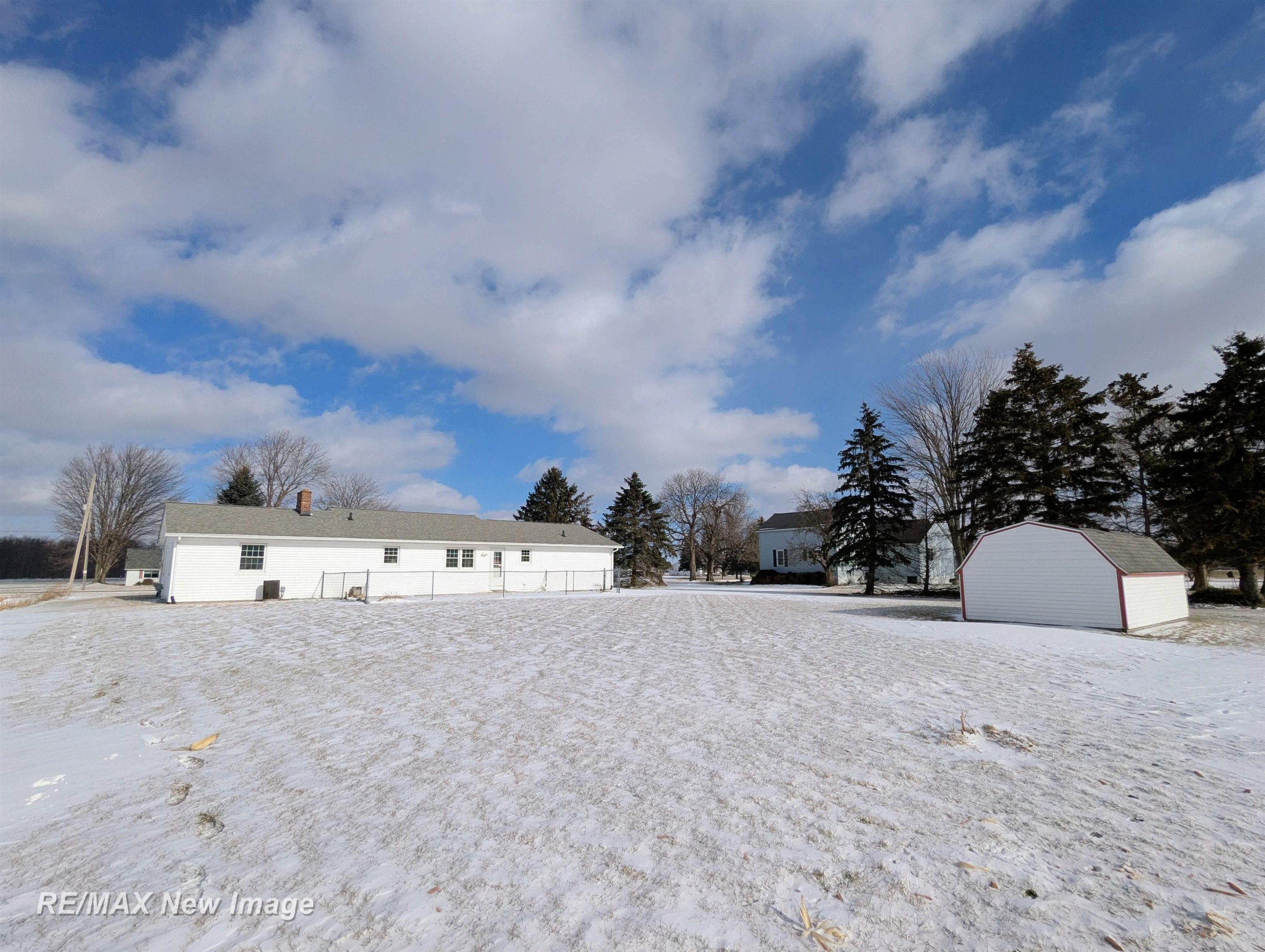5502 King Road, Bridgeport, MI 48722 — Photo 12