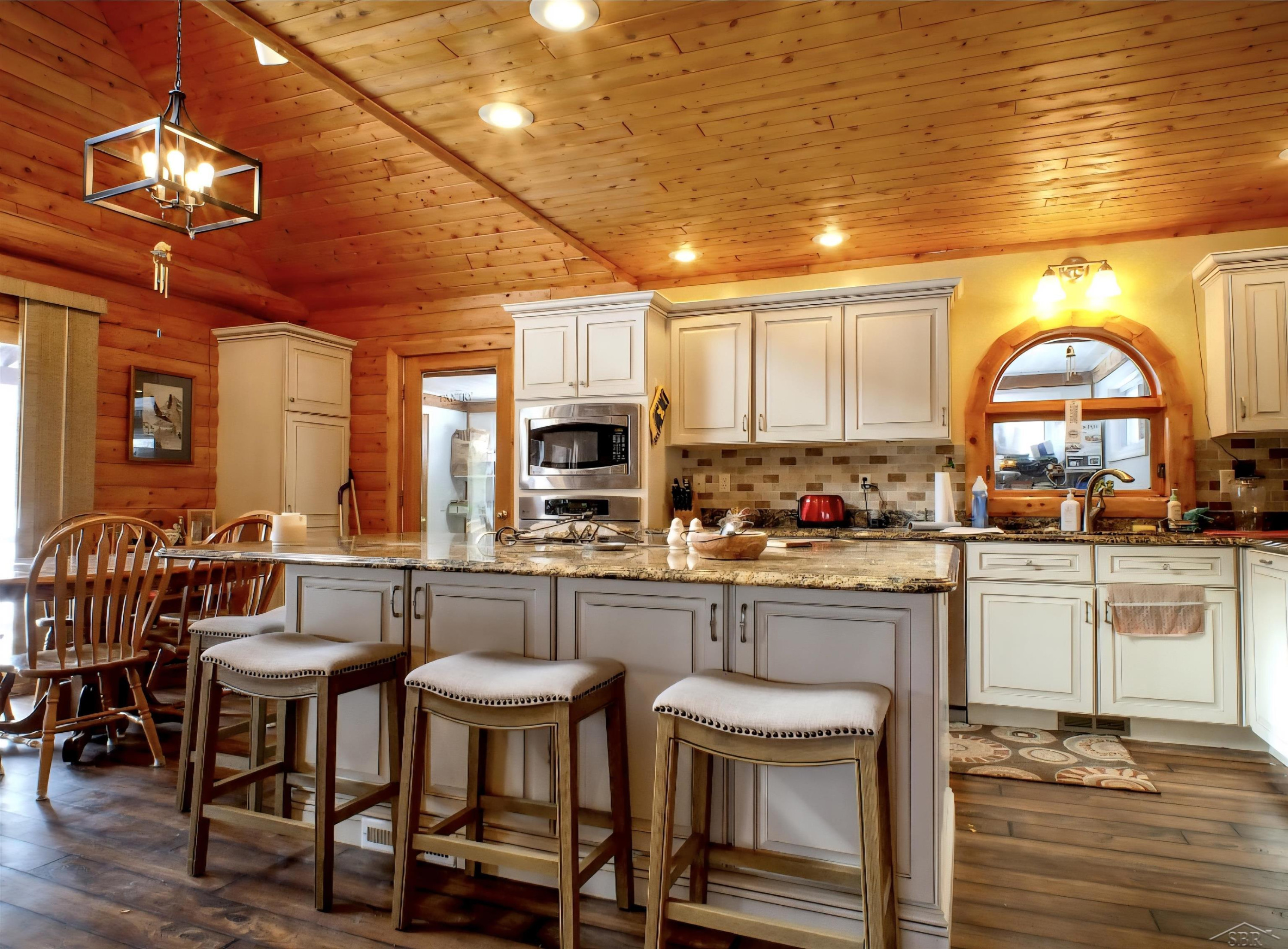 8073 Nichols Road, Flushing, MI 48433 — Photo 9