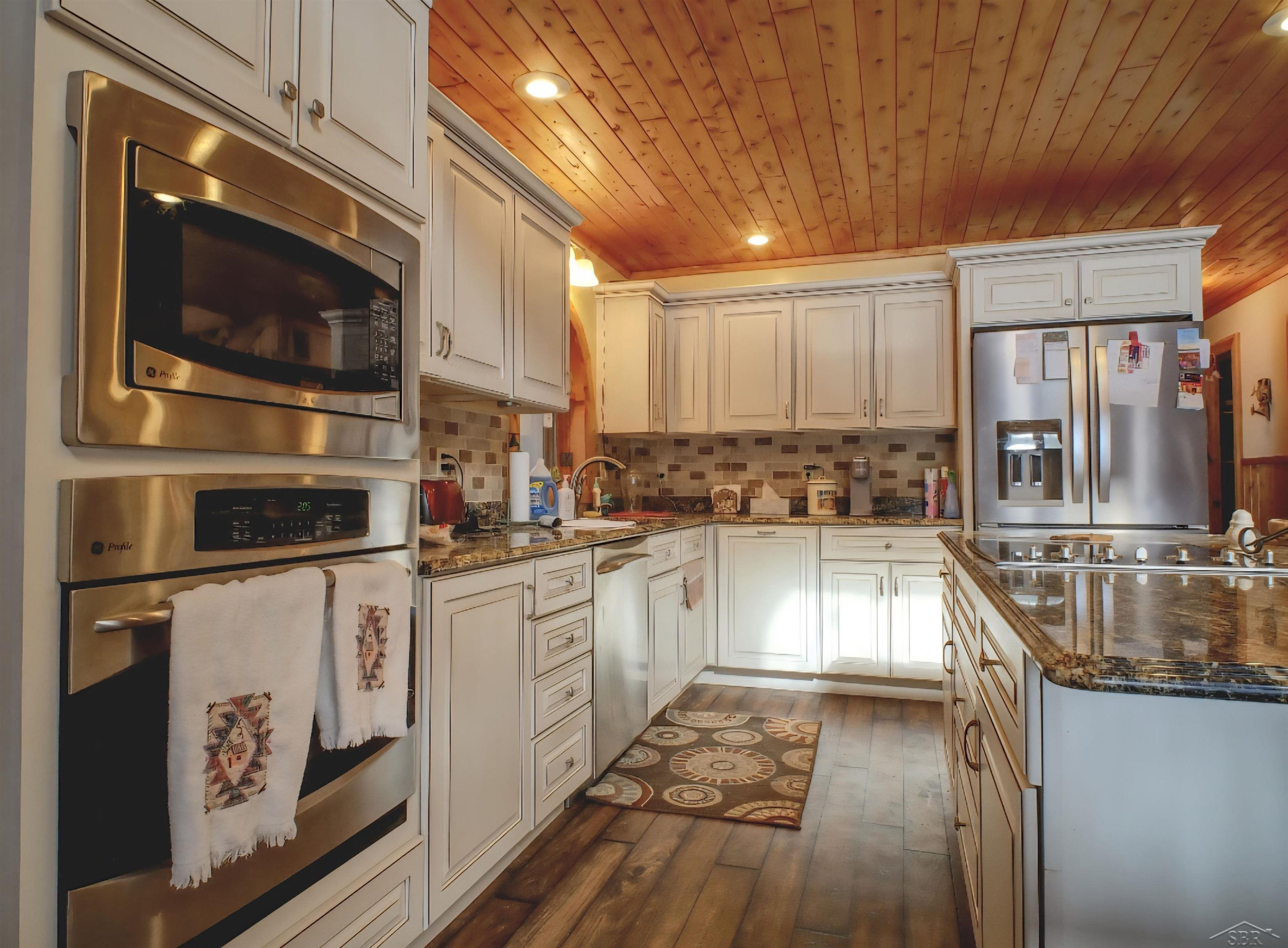8073 Nichols Road, Flushing, MI 48433 — Photo 10