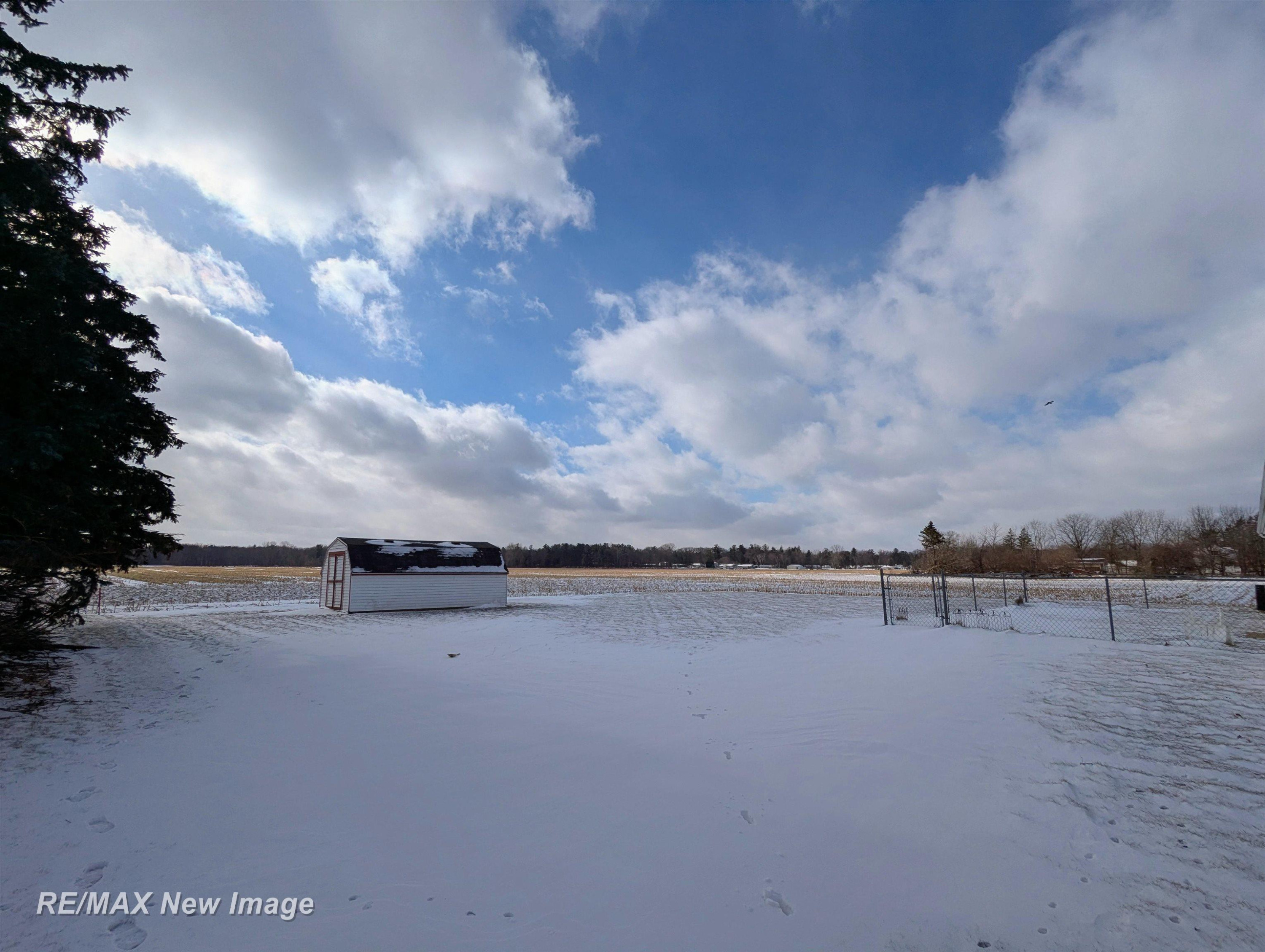5502 King Road, Bridgeport, MI 48722 — Photo 15