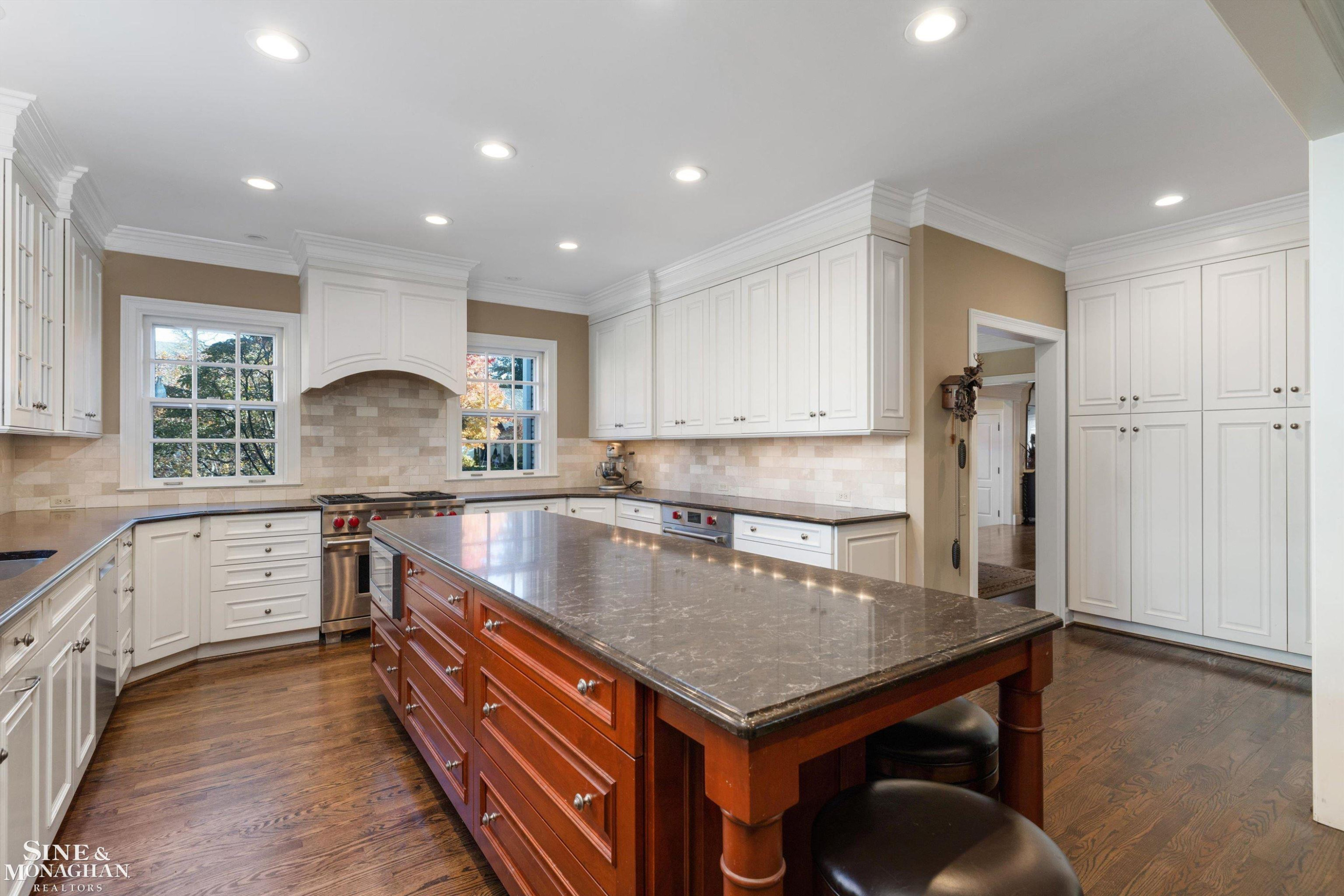 11 Dodge Place Place, Grosse Pointe, MI 48230 — Photo 11
