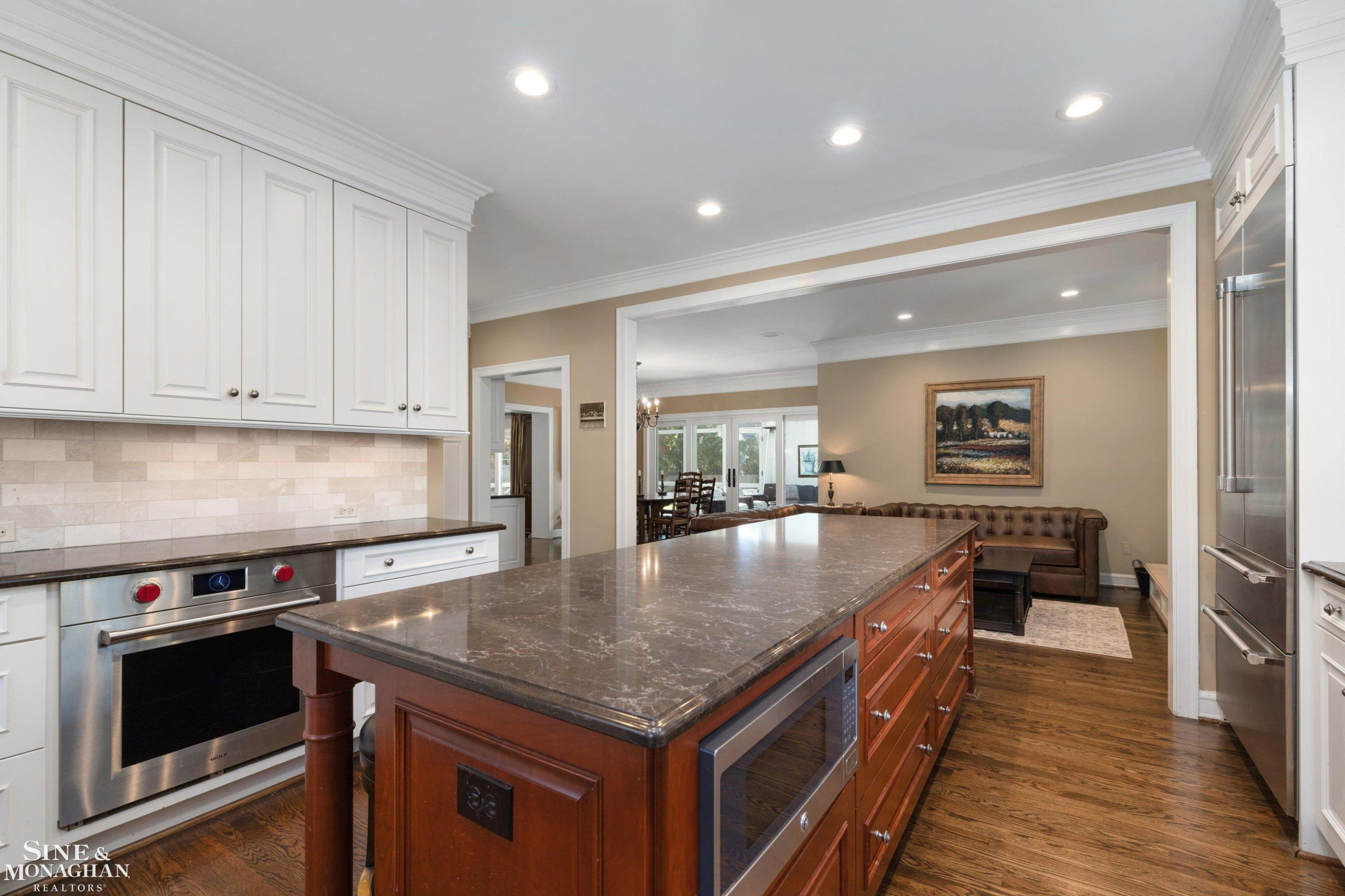 11 Dodge Place Place, Grosse Pointe, MI 48230 — Photo 12