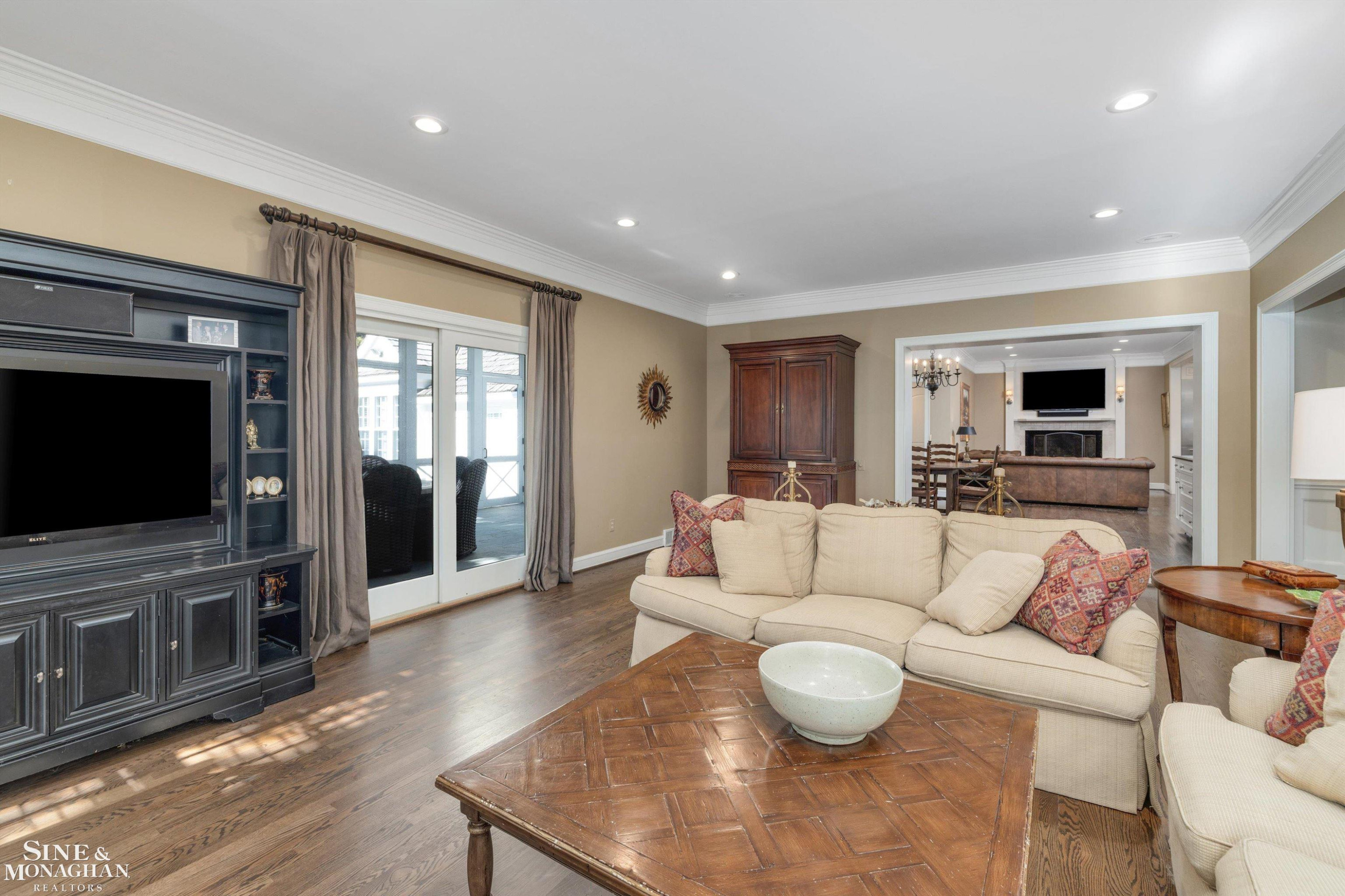 11 Dodge Place Place, Grosse Pointe, MI 48230 — Photo 24