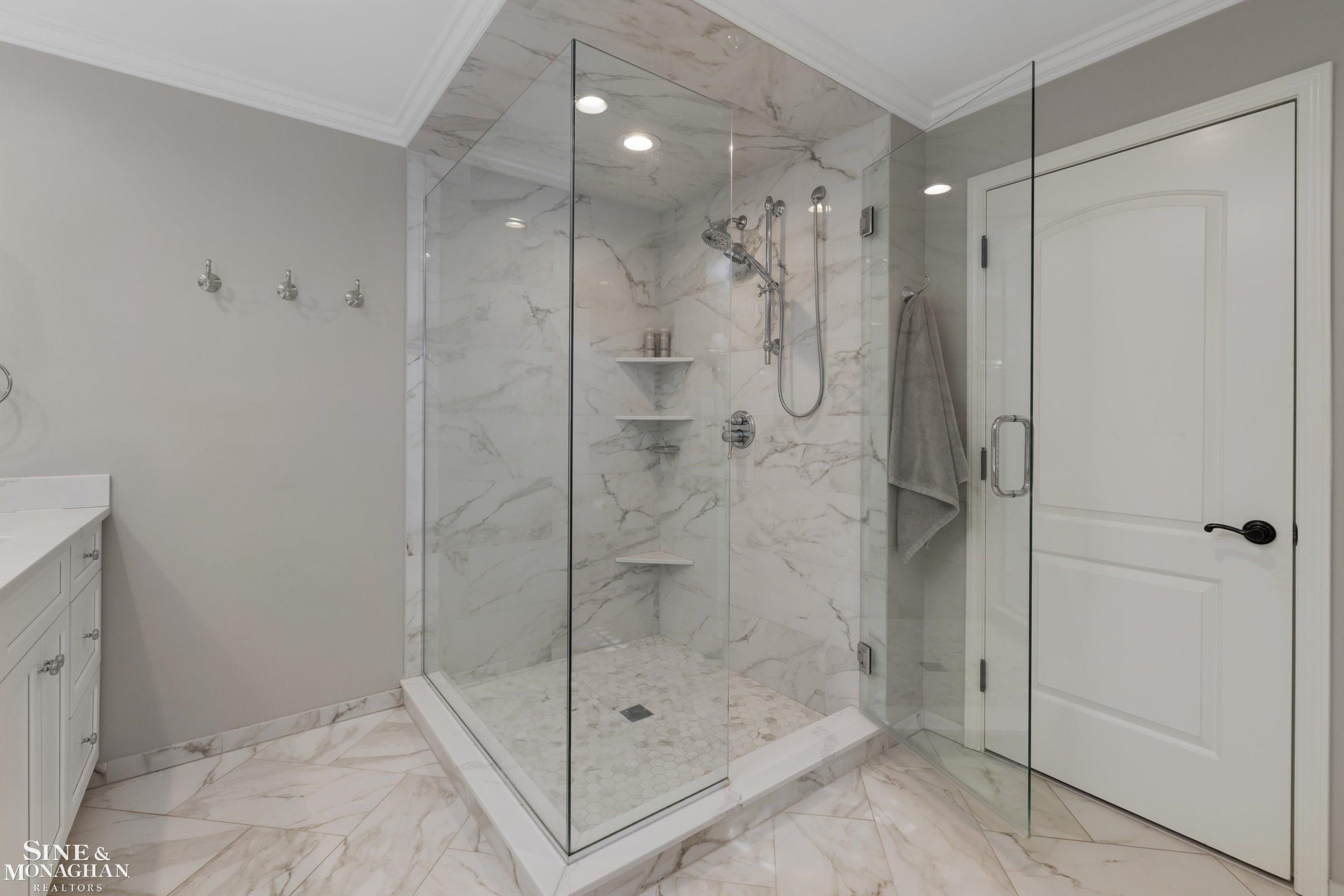11 Dodge Place Place, Grosse Pointe, MI 48230 — Photo 38
