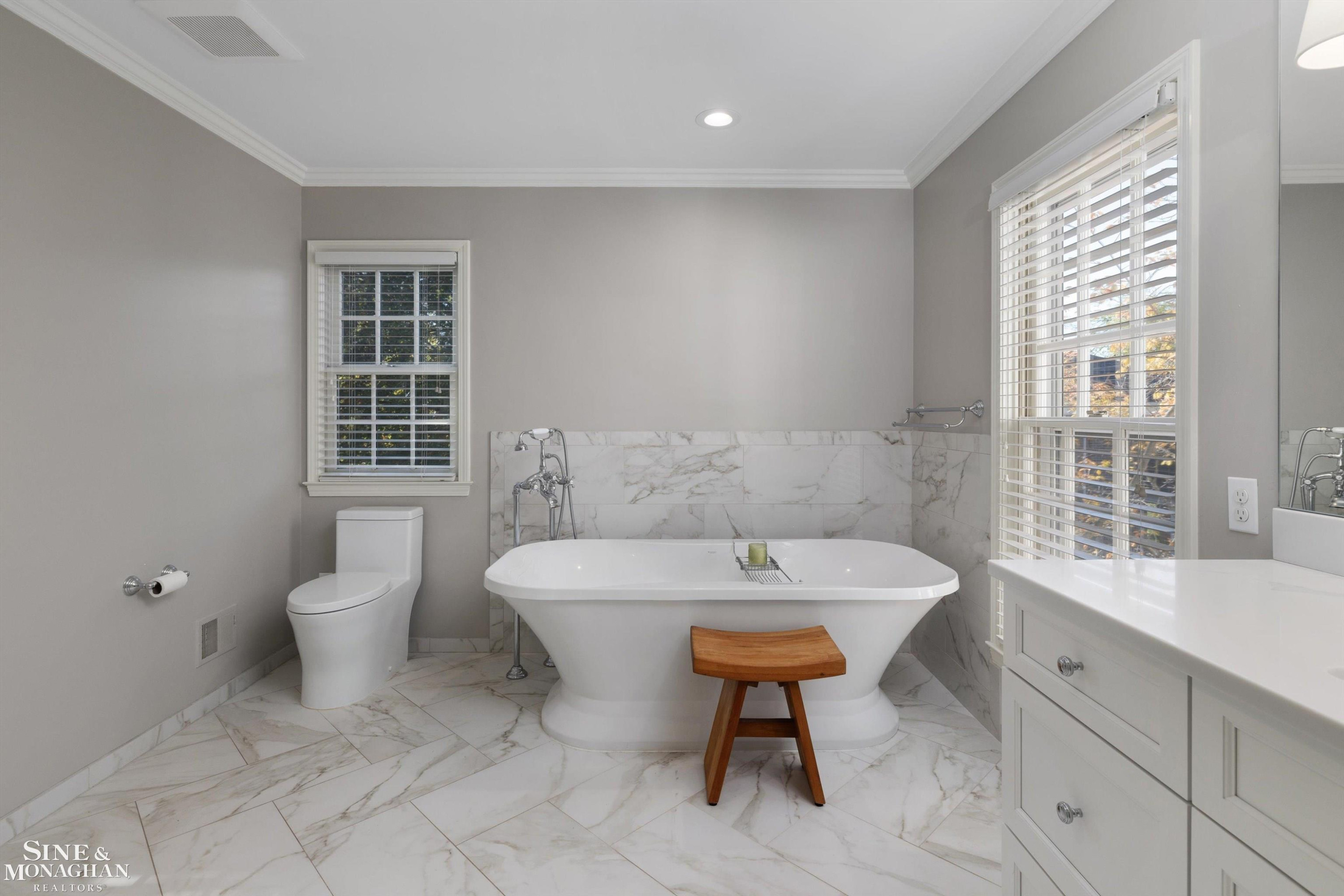 11 Dodge Place Place, Grosse Pointe, MI 48230 — Photo 39