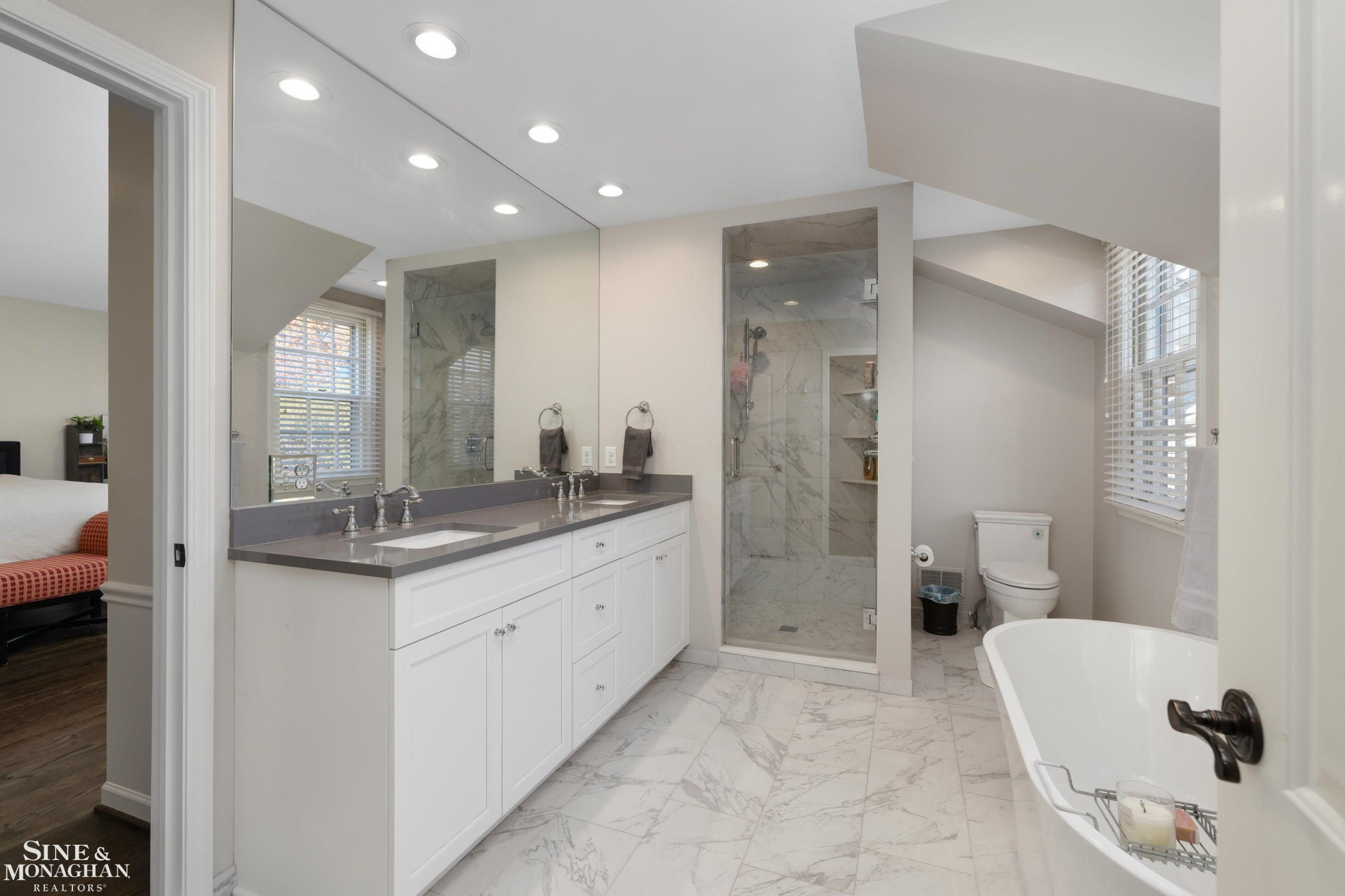 11 Dodge Place Place, Grosse Pointe, MI 48230 — Photo 43
